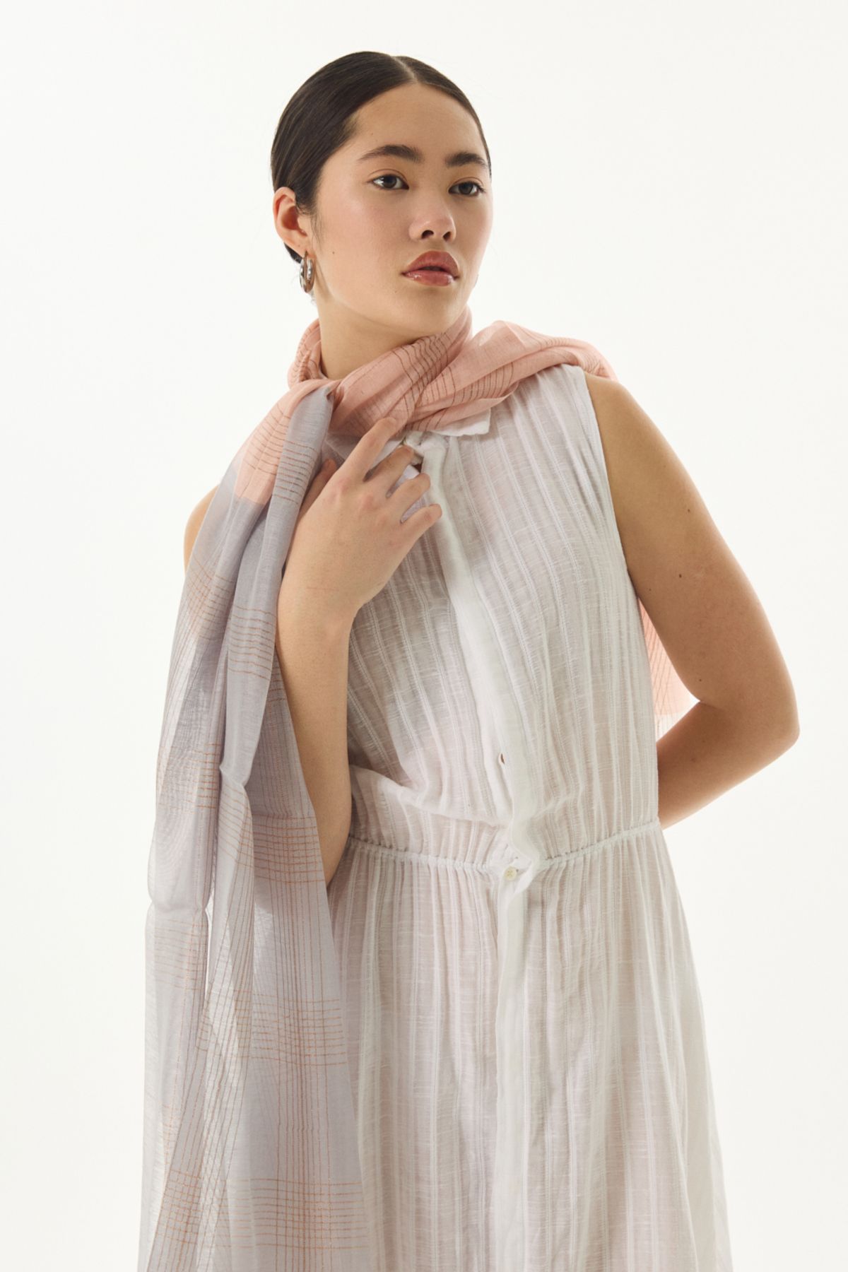 FENZA SCARF شال ابریشمی پشمی طرح دار یاوروآزی با خط طلاکاری سیلویا