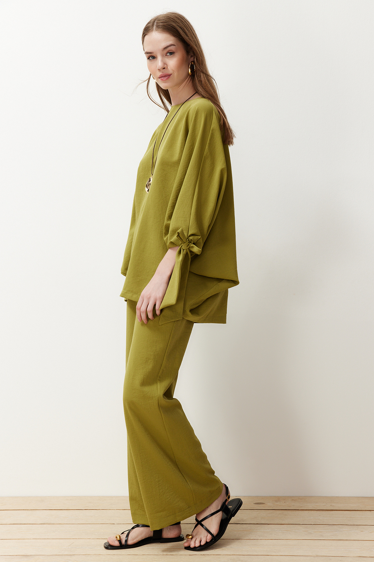 Trendyol Modest-Zöld denevér ujjú szőtt aerobin tunika-nadrág szett TCTSS23US00043 3