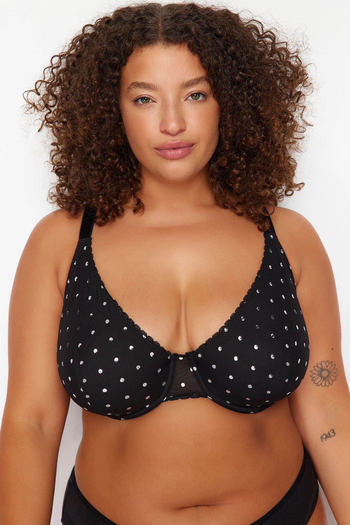 Trendyol Curve-Black Polka Dot Mesh Large Size Bra TBBAW24CW00002 1