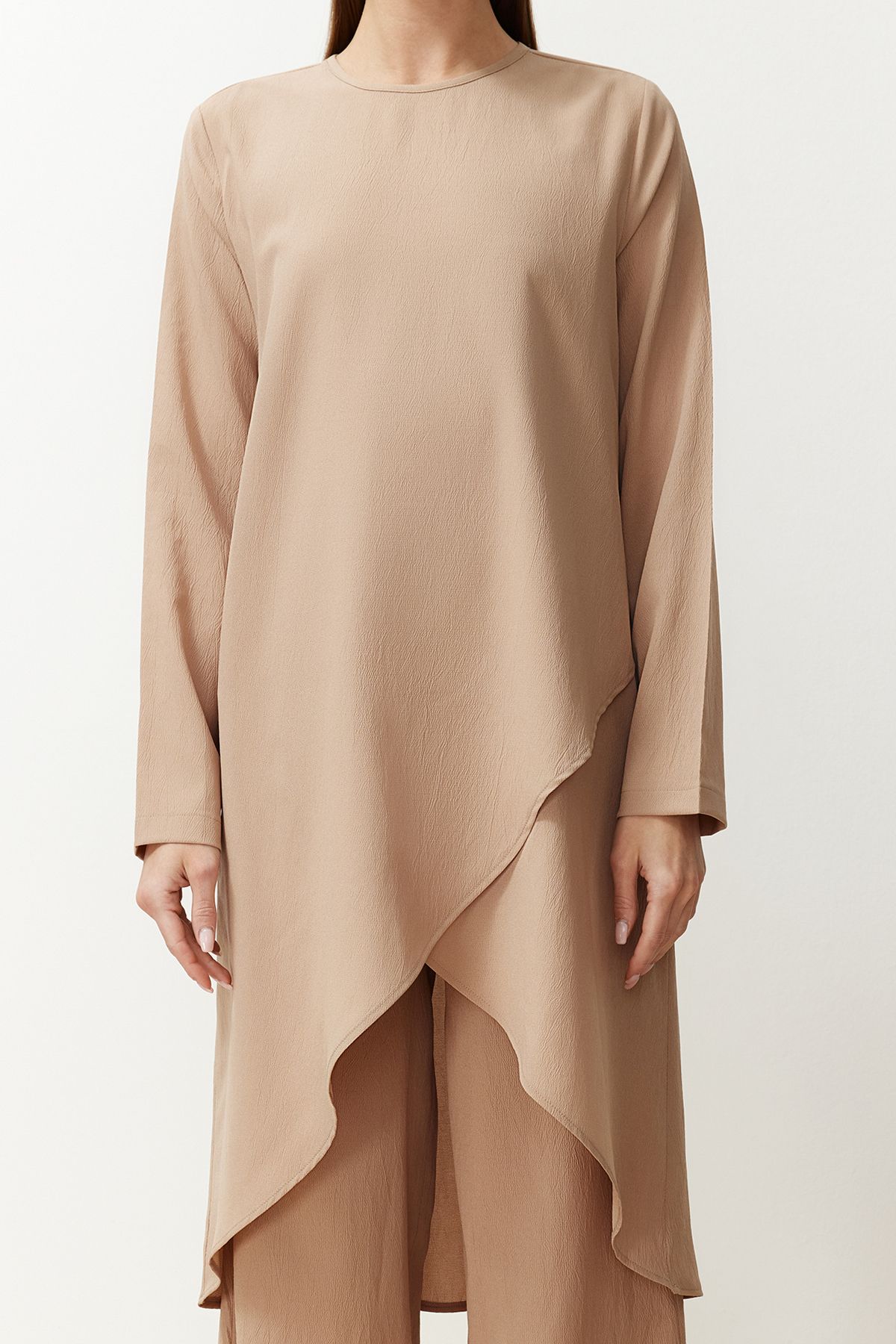 Trendyol Modest-Béžová asymetrická tkaná tunika kalhoty, vrchní a spodní sada TCTSS24US00074 4