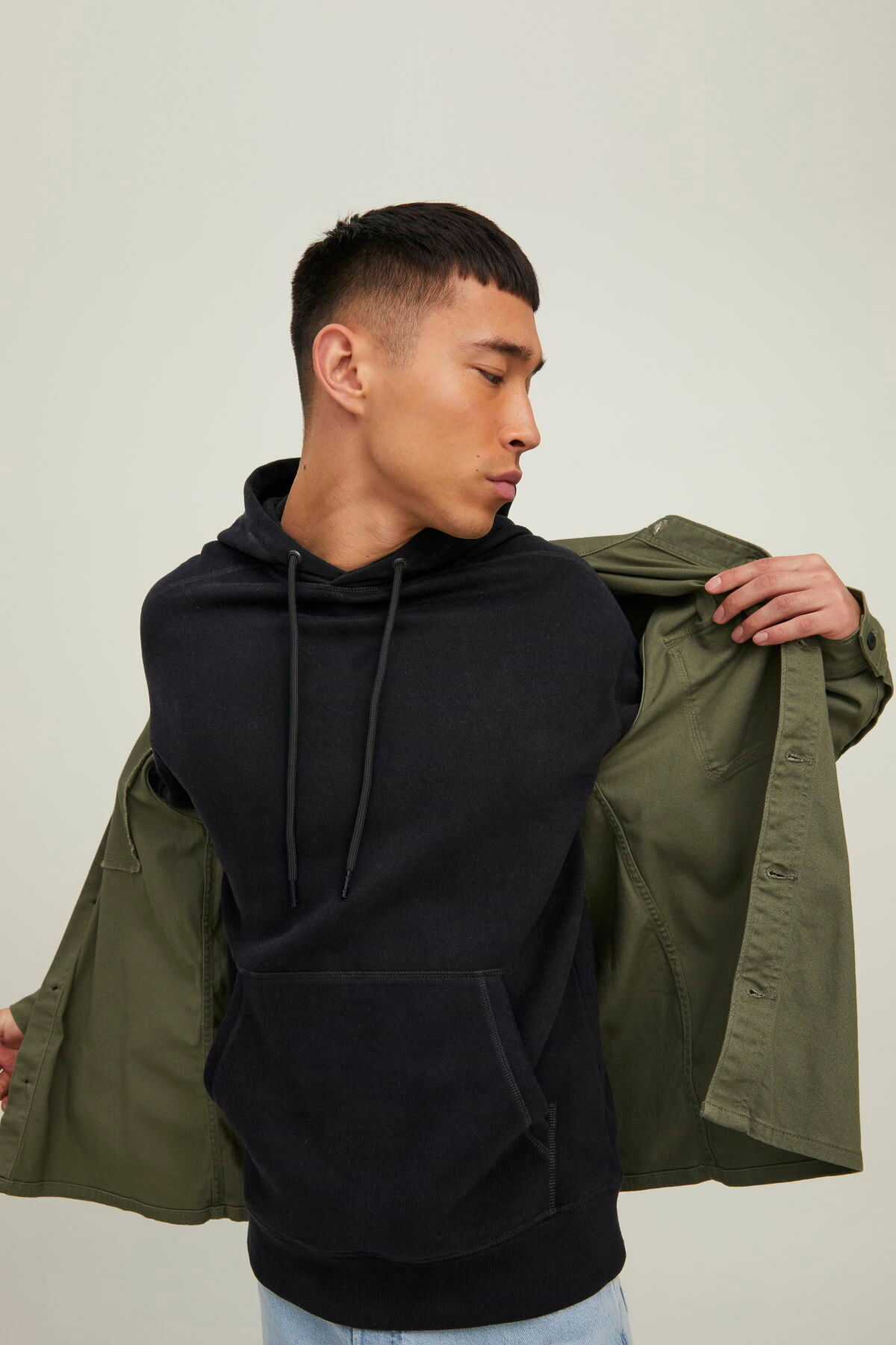 سویشرت مردانه مشکی جک اند جونز | 12216342 اورجینال - تصویر 4