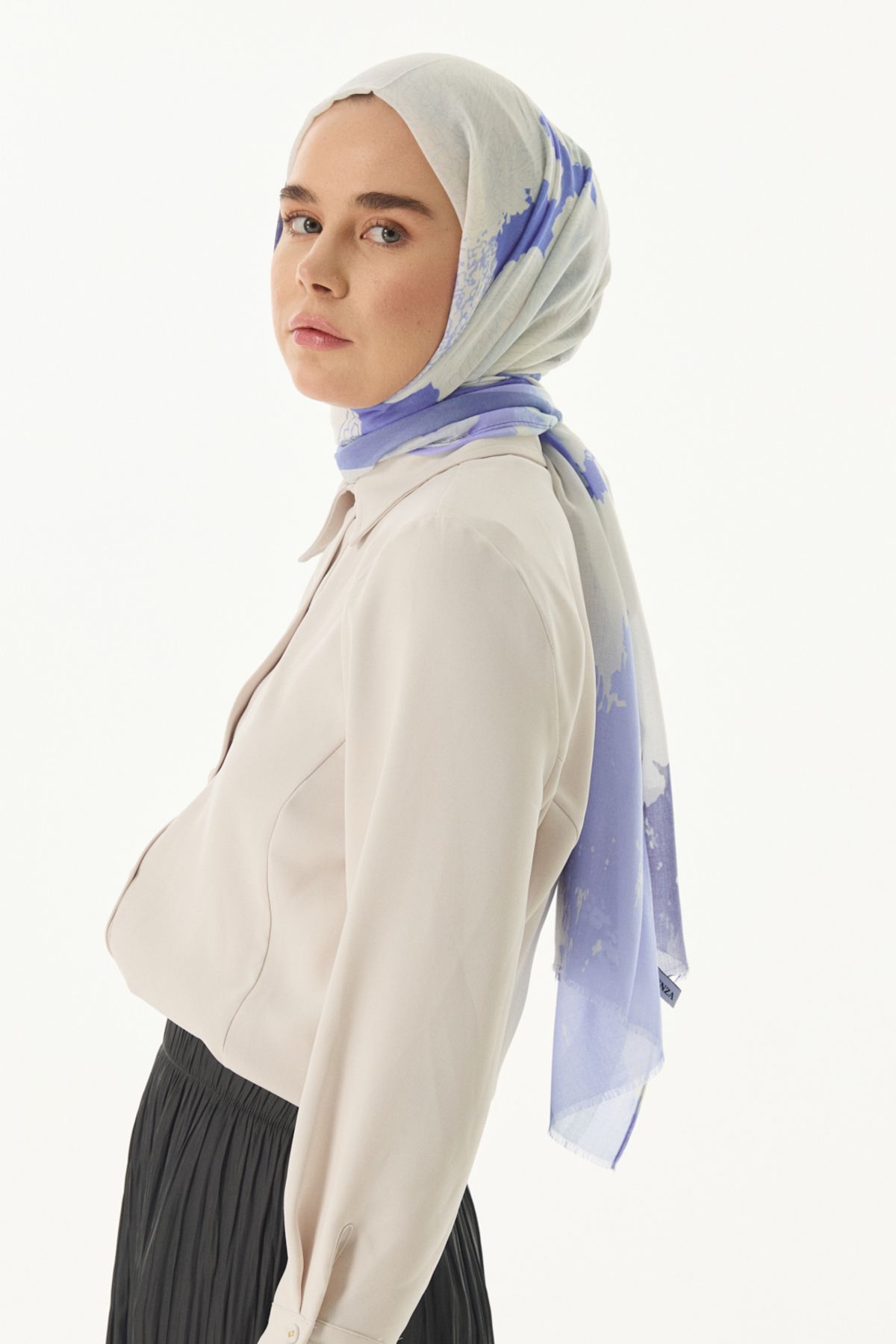 FENZA SCARF-Laura Bulut Motivată - șal albastru din bumbac 7