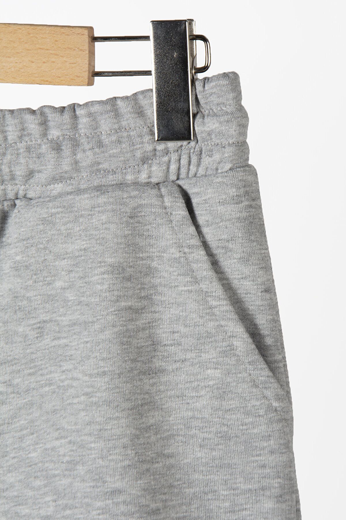 ADEGO-Men's Gray Basic Regular Fit Shorts & Bermuda - Gray 3