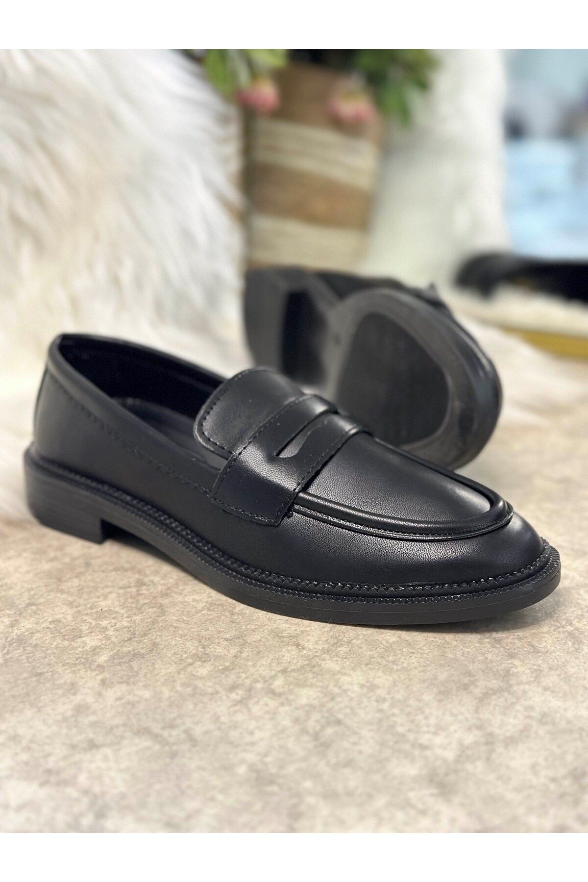 Nstil-Mocasini negri - Mocasini cu varf oval cu lant cu model clasic 130 4