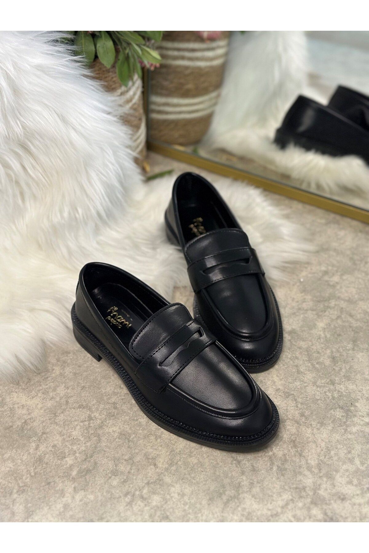 Nstil-Mocasini negri - Mocasini cu varf oval cu lant cu model clasic 130 5