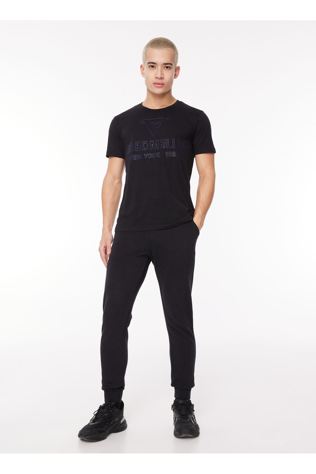T shirt fred mello discount