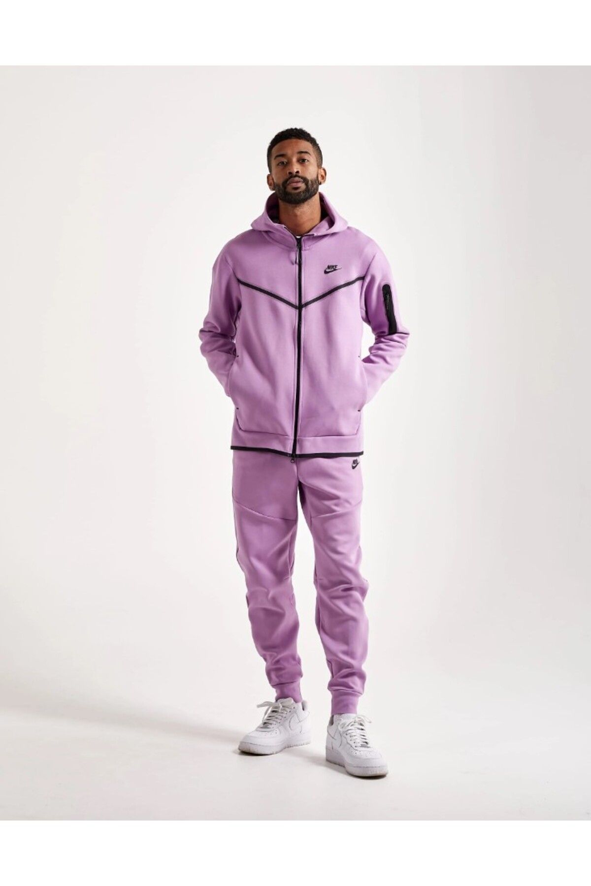 Nike Sportswear Tech Fleece Jogger in Purple Gunluk Spor E ofman Alt
