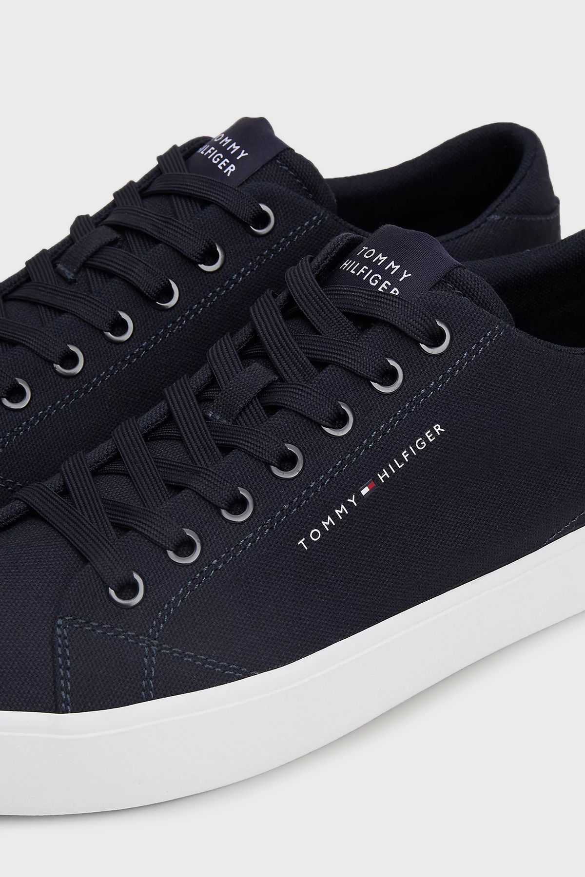 اسنیکر آبی مردانه کفش ورزشی بوم های fm0fm04882 dw5 Tommy Hilfiger