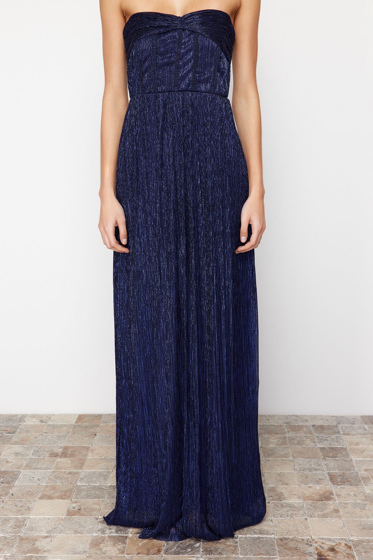 Trendyol Collection-Saks Farbenfrohes A-Cut-Abendkleid aus Strick - Abschlusskleid TPRSS24AE00044 5