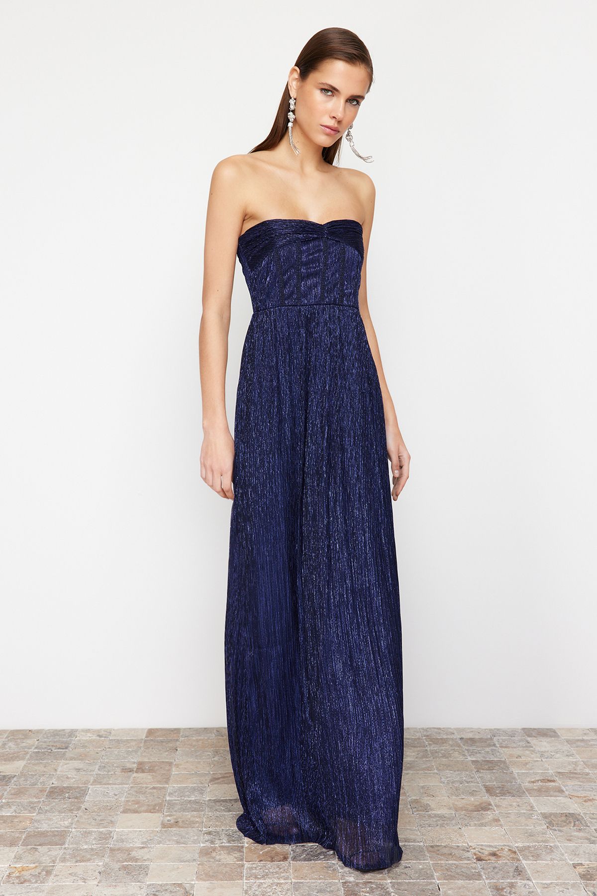 Trendyol Collection-Saks Farbenfrohes A-Cut-Abendkleid aus Strick - Abschlusskleid TPRSS24AE00044 2