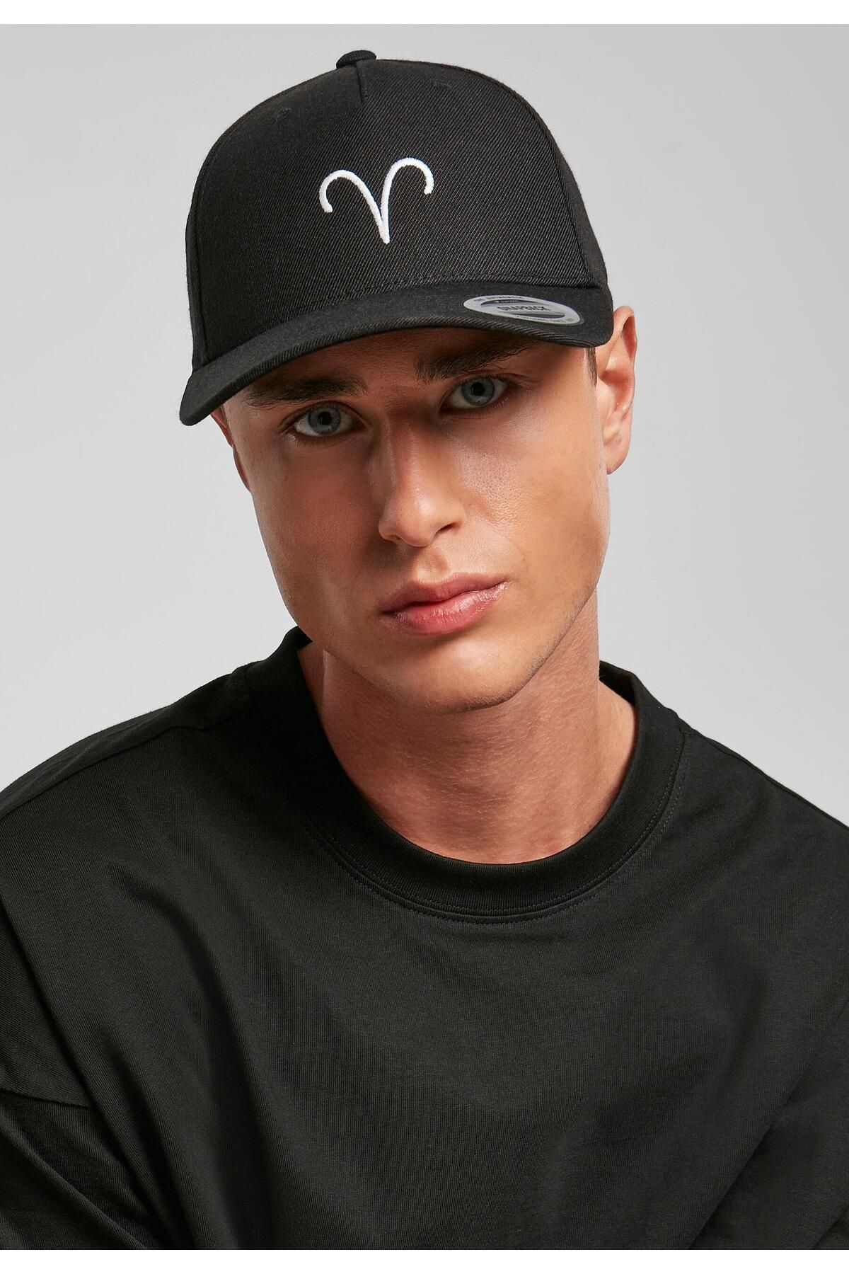 Mister Tee-Accessoires Zodiac YP Classics 5-Panel Premium Snapback-Cap mit gebogenem Schirm 6