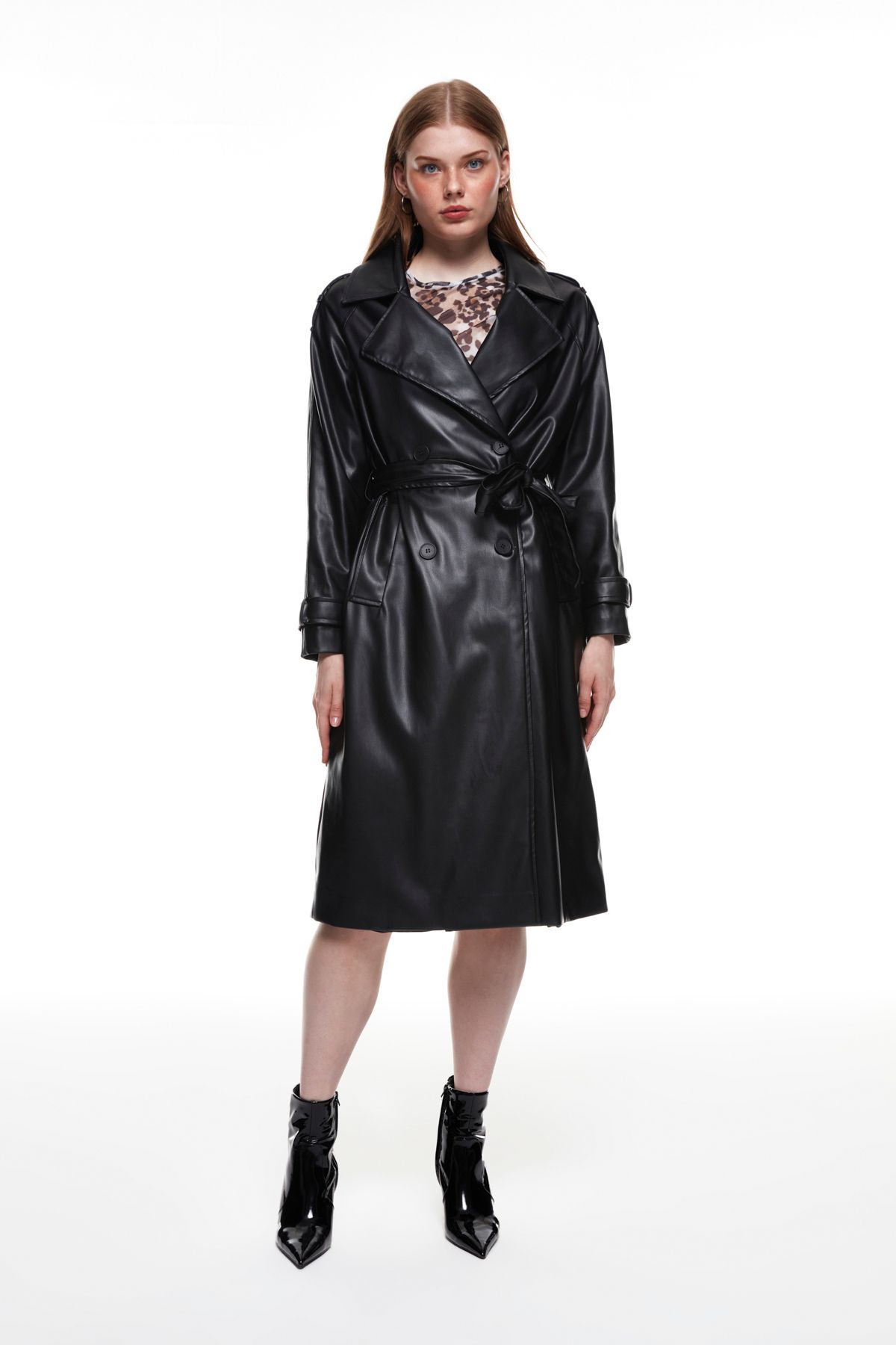 complete the look image