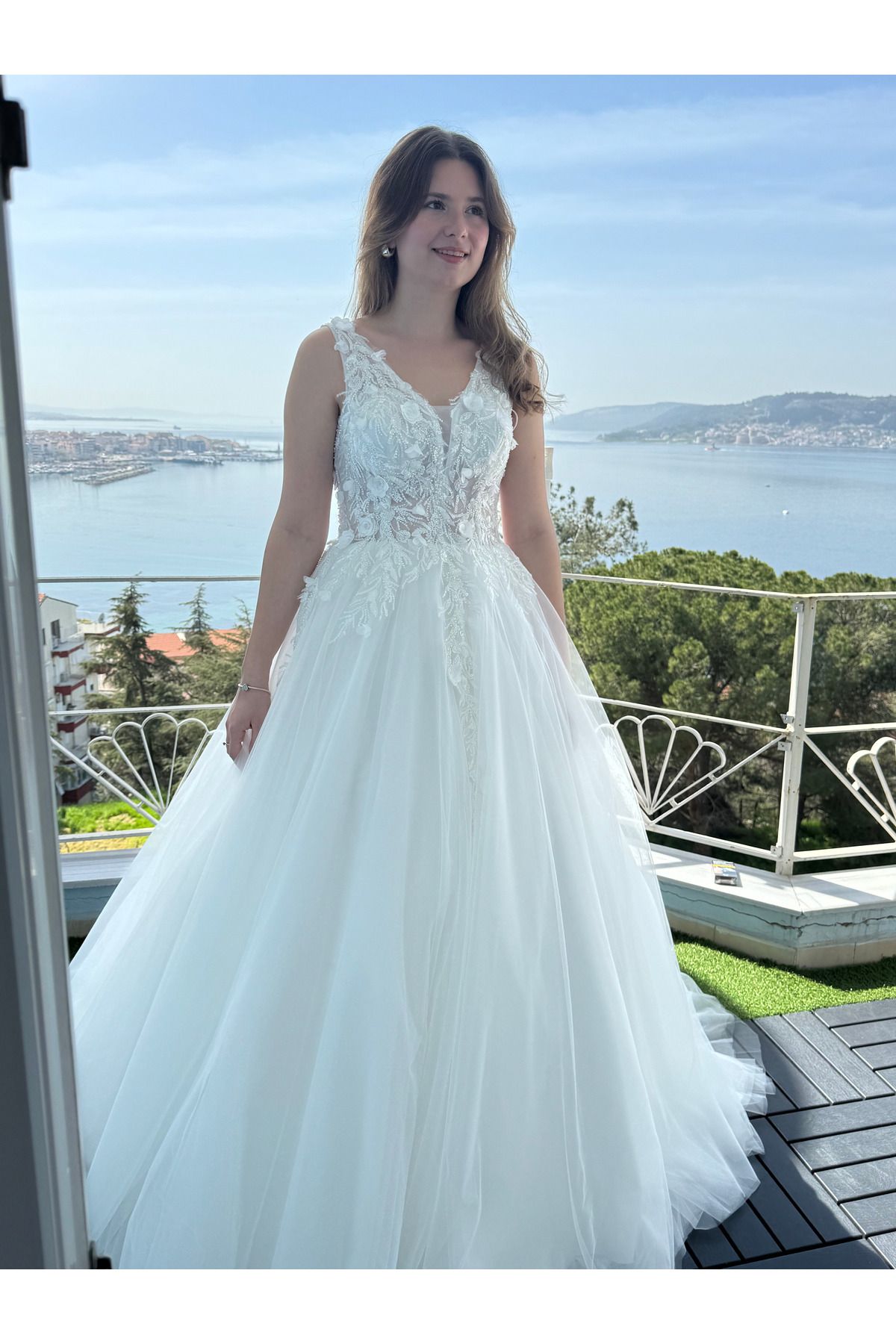 https://cdn.dsmcdn.com/ty1245/product/media/images/prod/SPM/PIM/20240407/06/b2c8a546-8cc4-37c4-a793-d787a26ece9e/1_org_zoom.jpg