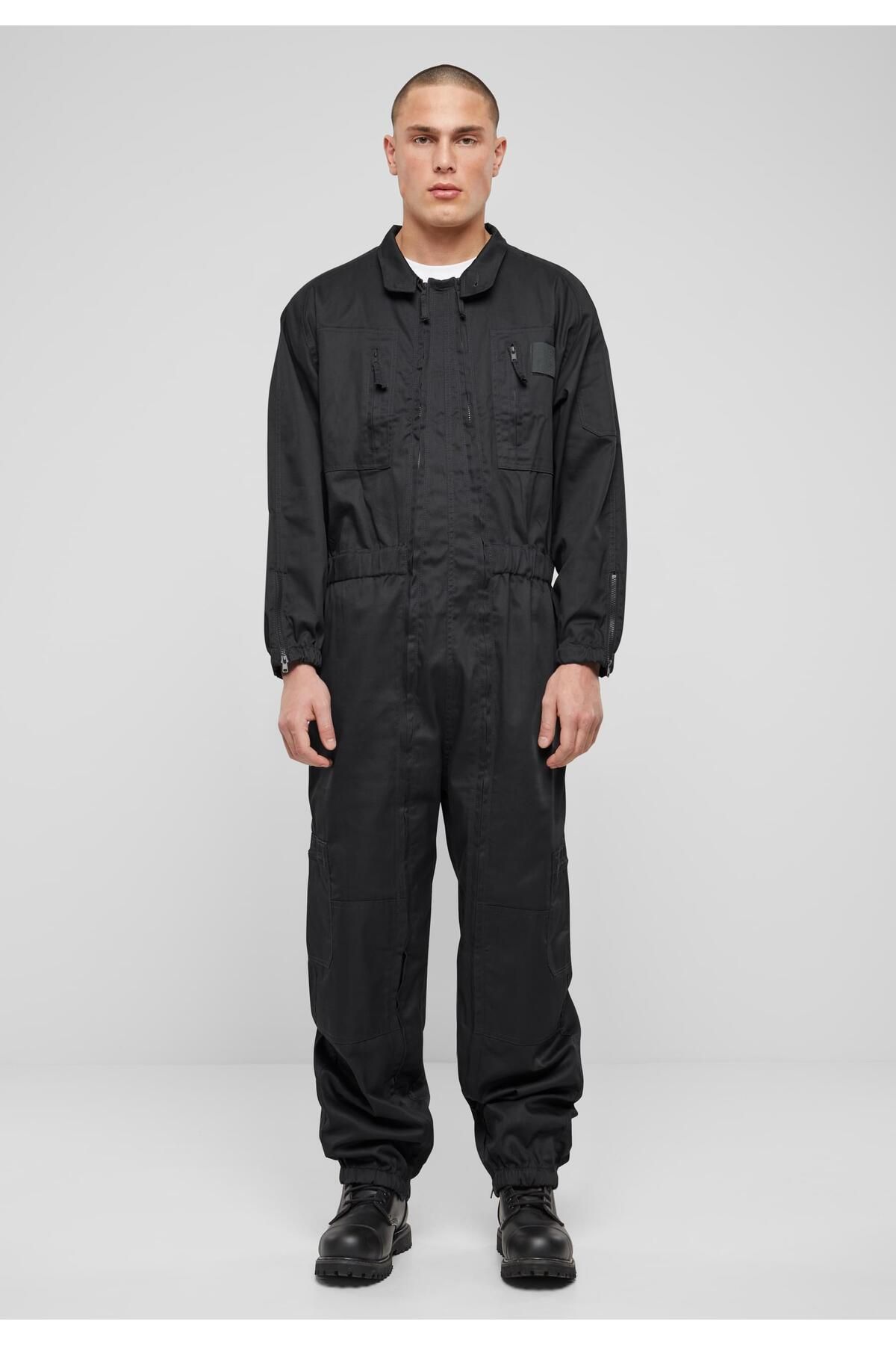 complete the look image