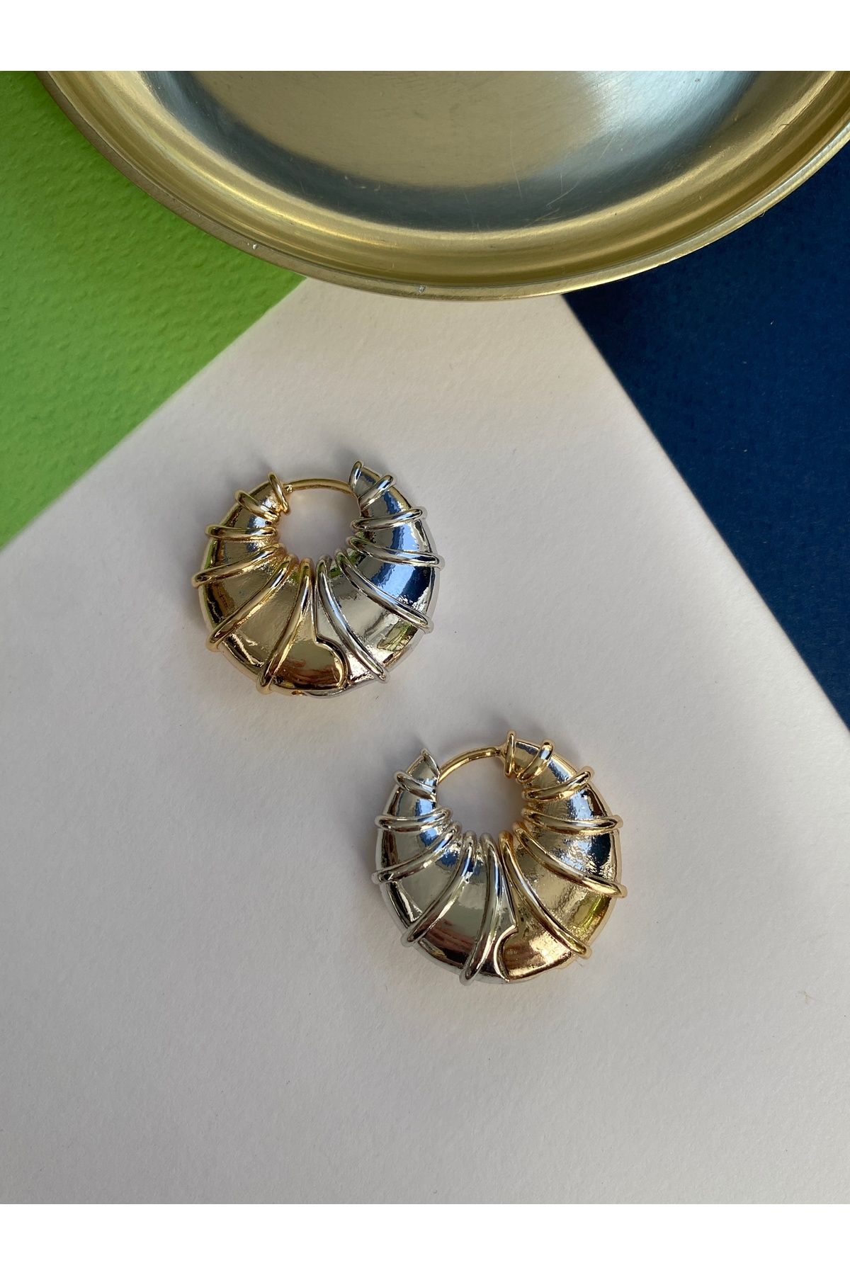 Pinery Jewels-Vip Series - Seashell Brass Plated Earrings Pair 4
