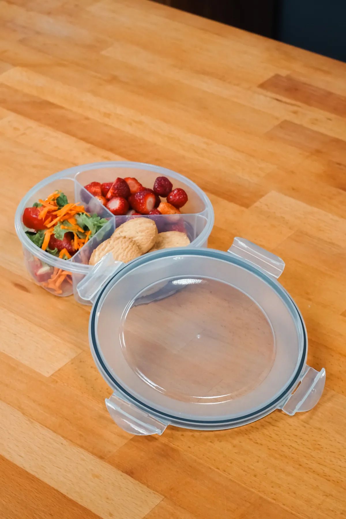 Emofom-Fresh Box 3 Compartment Round Storage Container 1350 ml Airtight Liquid Leak Proof Feeding Container 4