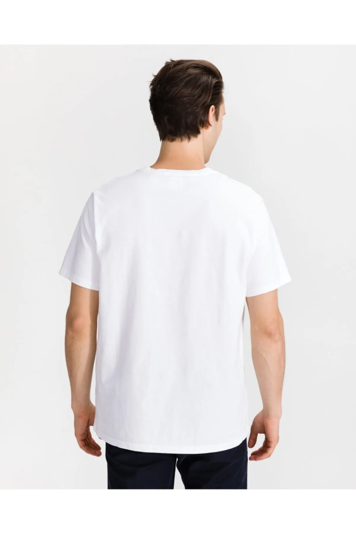 تی شرت لیوایز مردانه پاموک سفید  راسته Relaxed/ریلکس    Regular/رگولار کژوال/روزمره | Levi's TYCJECHT7N170915682325473 TR - تصویر 4