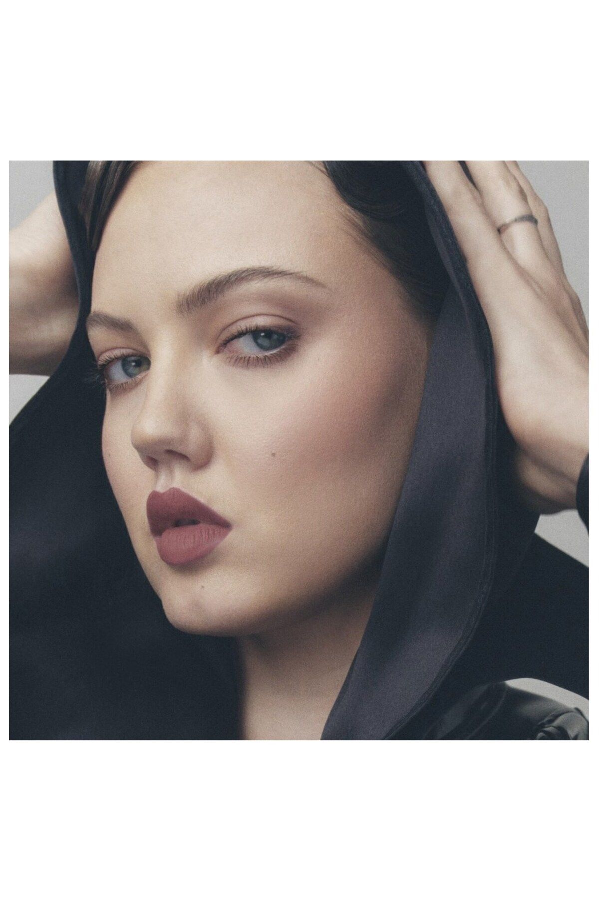 FENTY BEAUTY-Fenty Icon Velvet - Liquid Lipstick RIRI 3