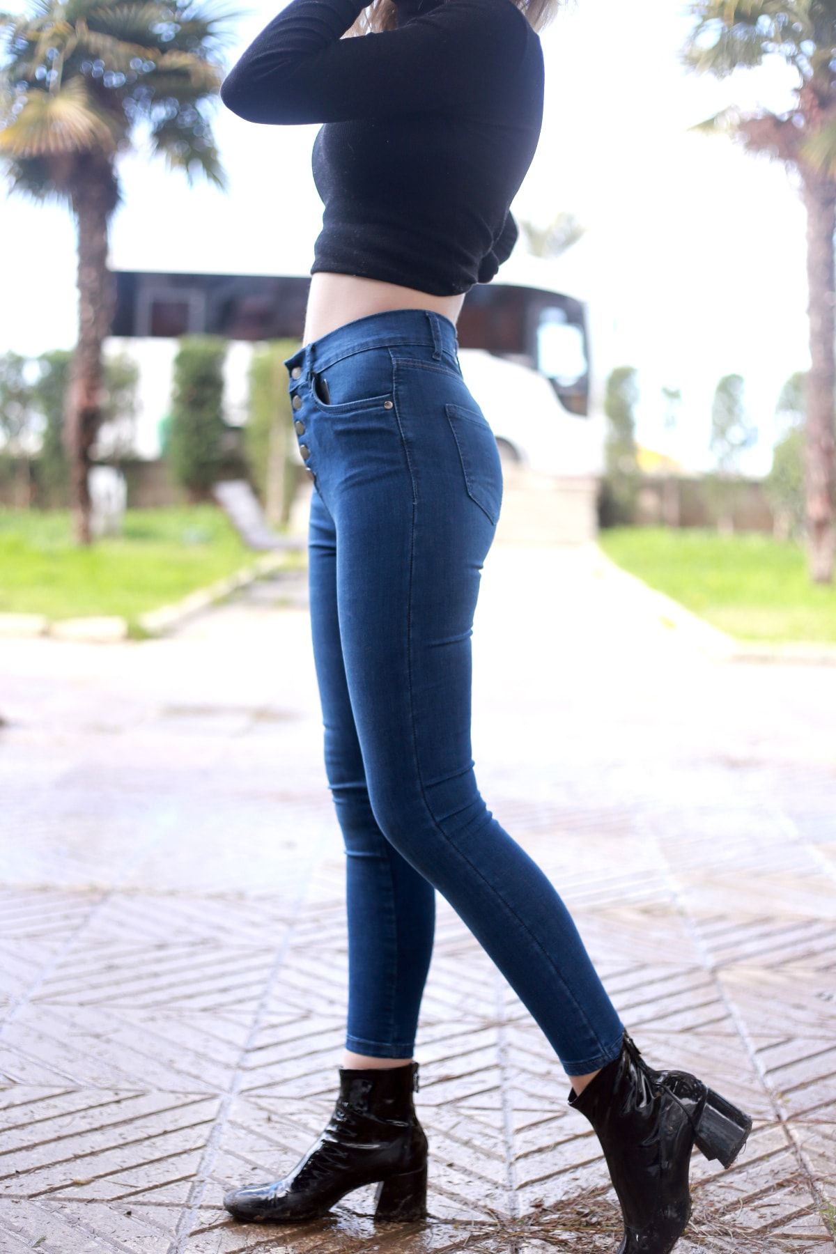 pasha fashion-Women's Blue Buttoned Skinny Jeans 4
