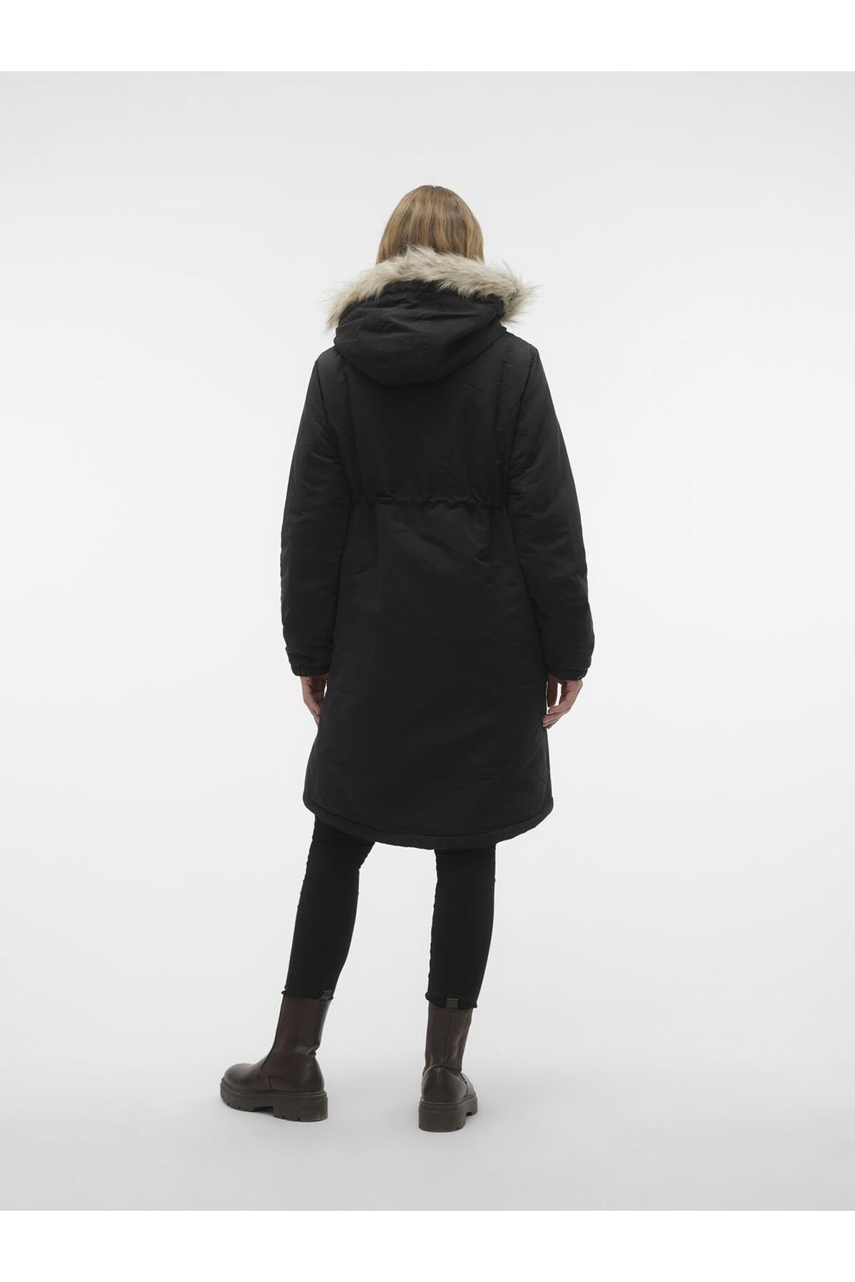 complete the look image