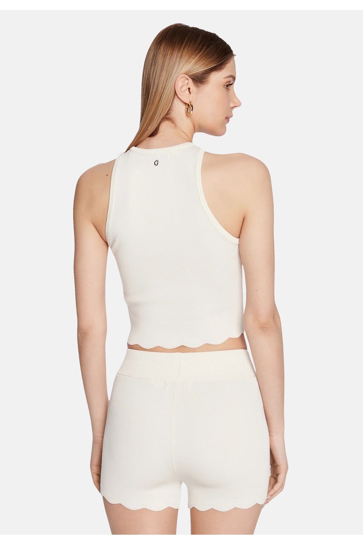 complete the look image