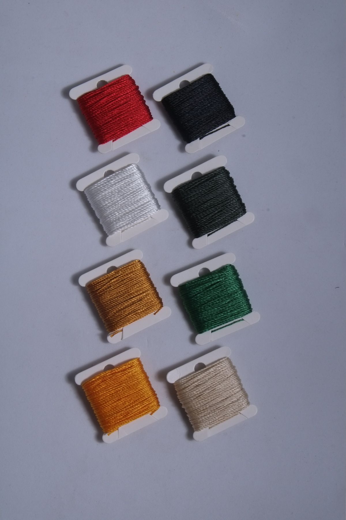 0.6 Mm 3 Metre 8 Renk Tesbih Ipi Toplam 24 Metre