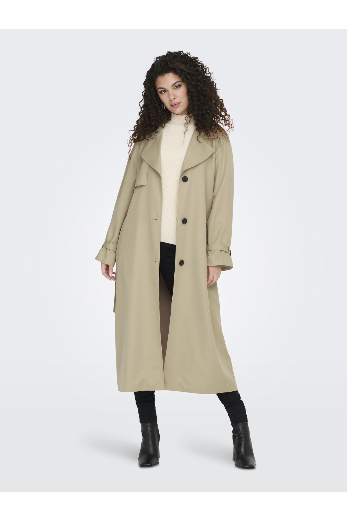 complete the look image