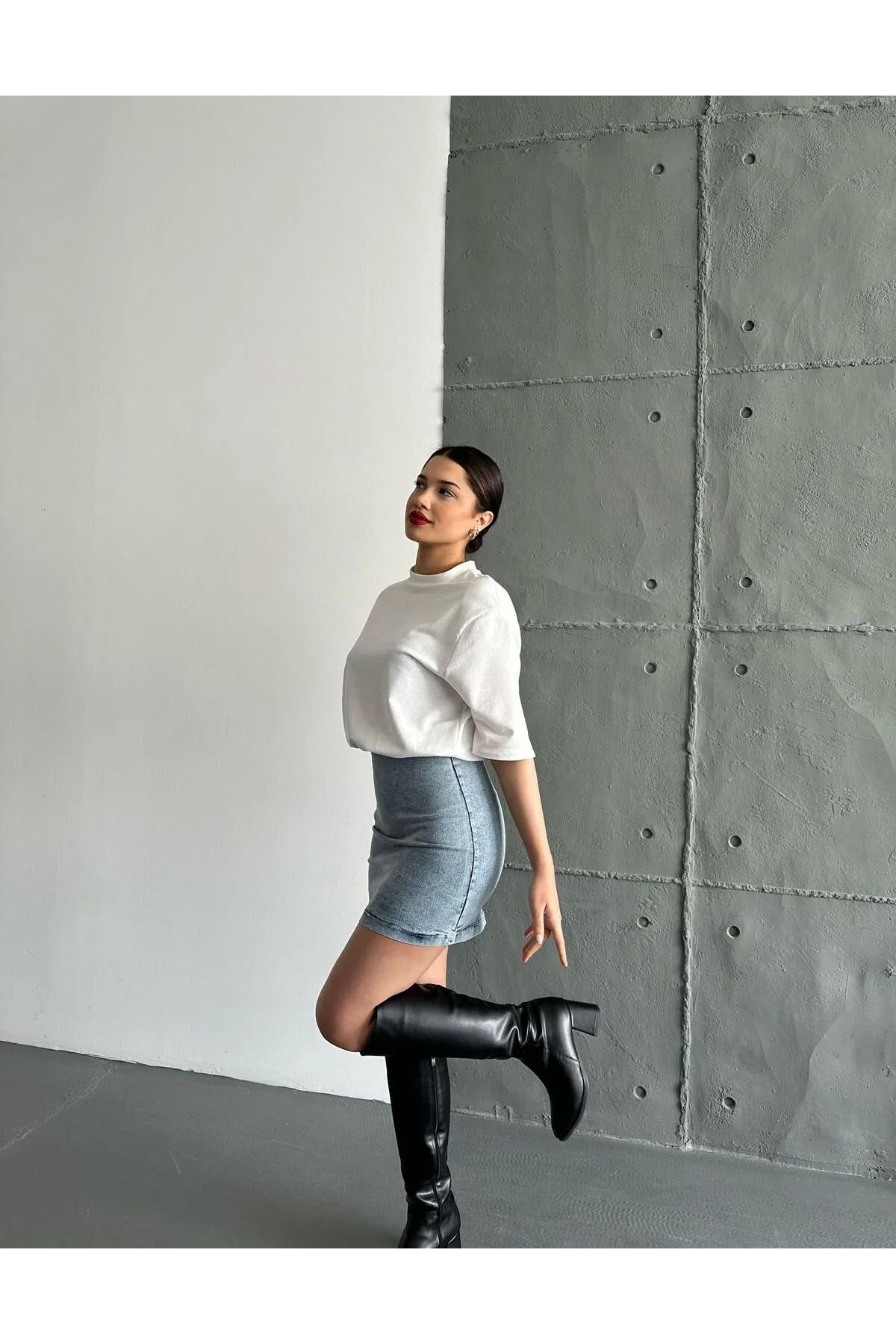 complete the look image