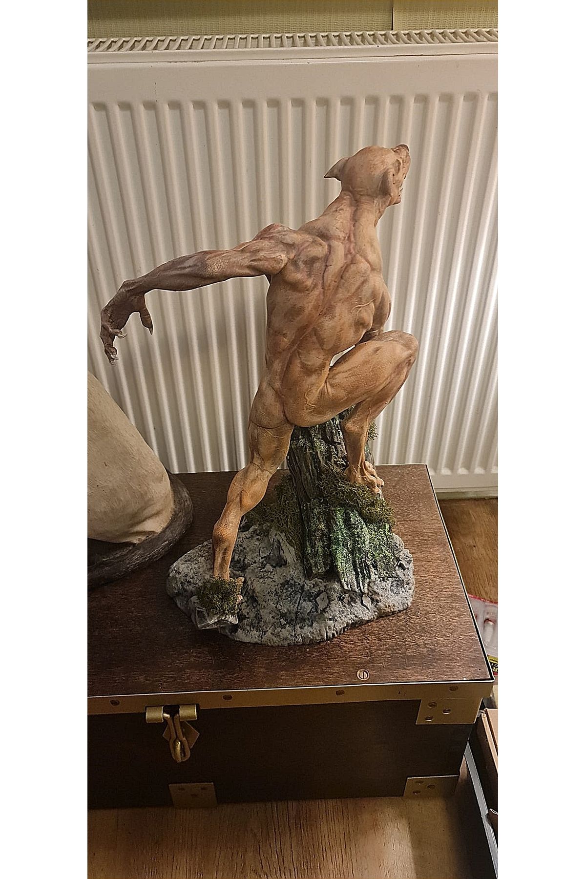 Harry Potter Profesör Lupin Kurtadam Formu Remus Lupin Kurtadam Boyalı Figür 40 CM (DEV BOY) - 2