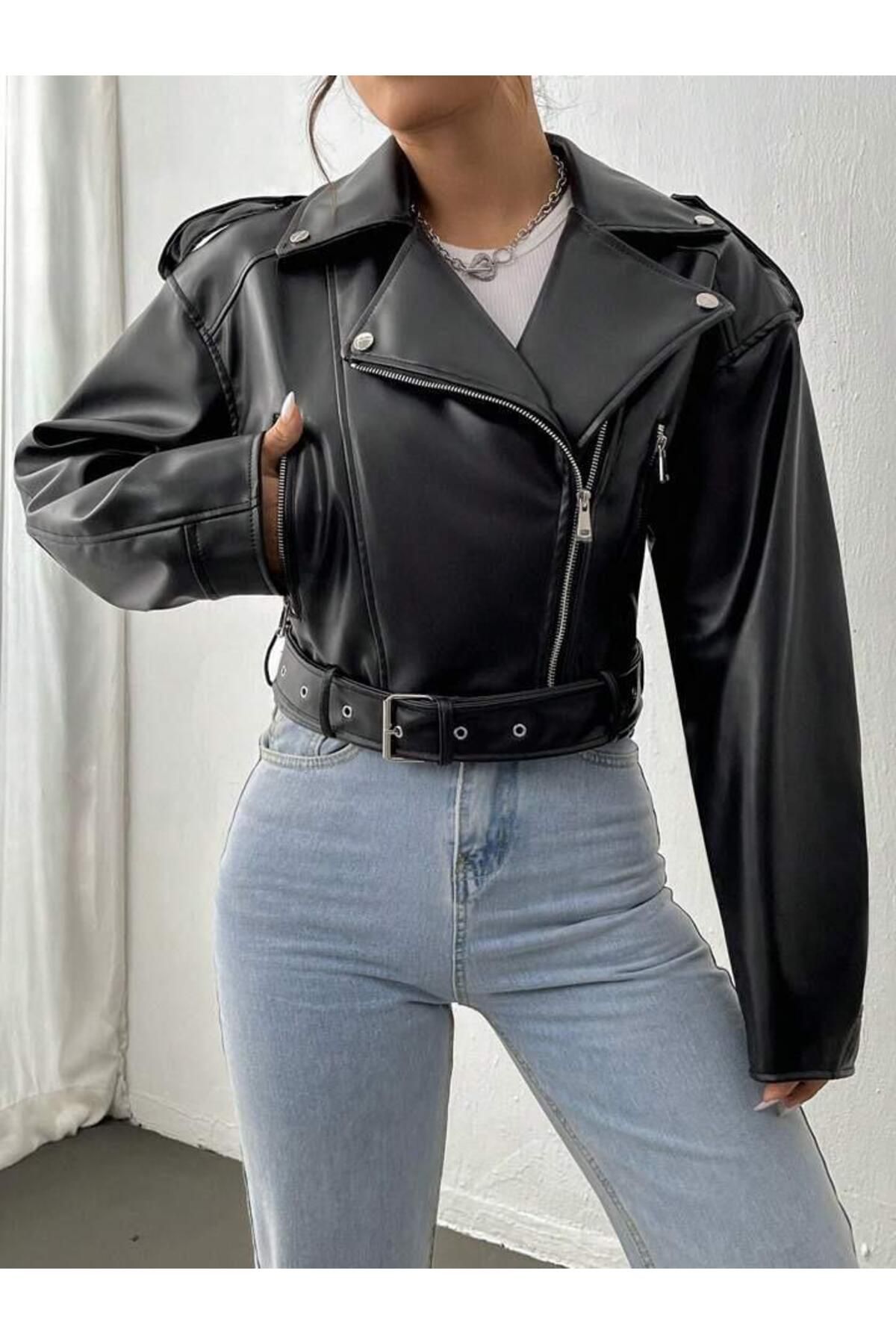 Kemerli Oversize Crop Deri Ceket