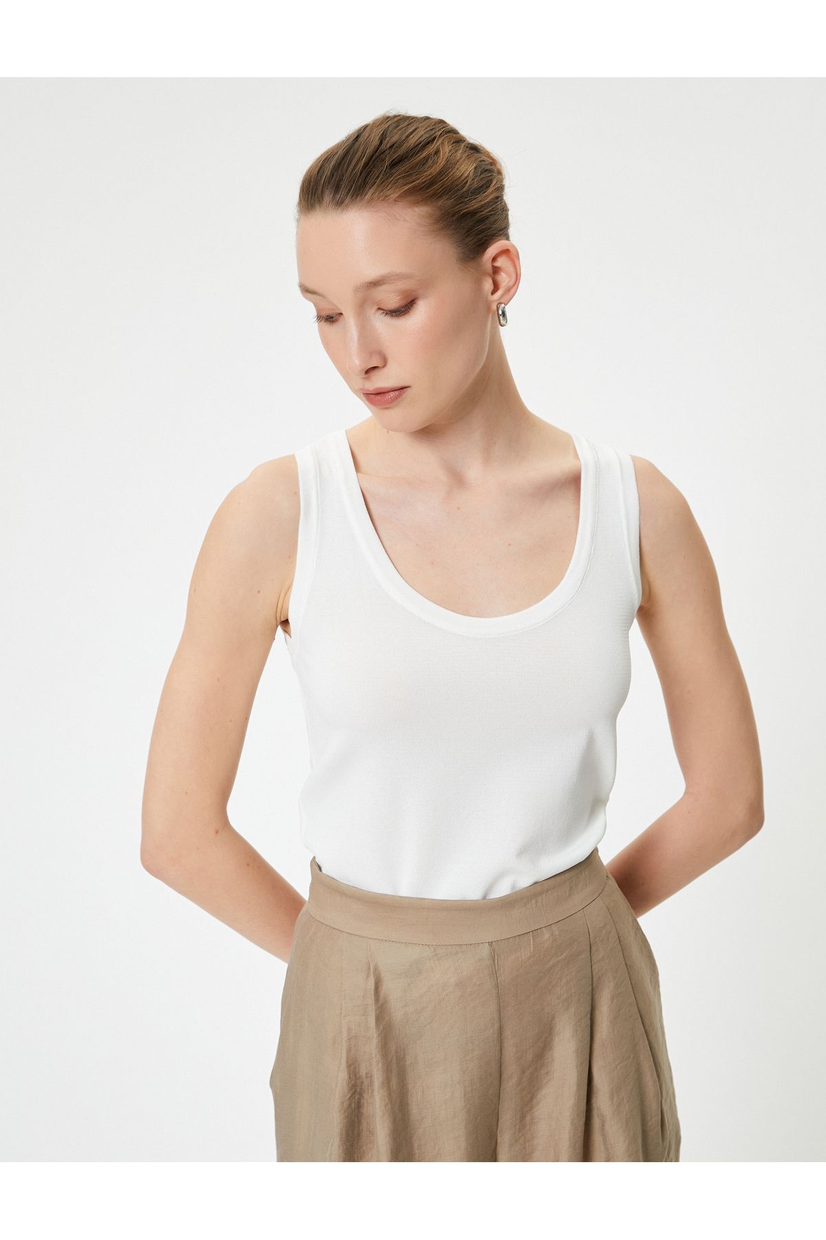 بند ضخیم زیر پیراهن U-Neck Viscose Blend Standard Cut