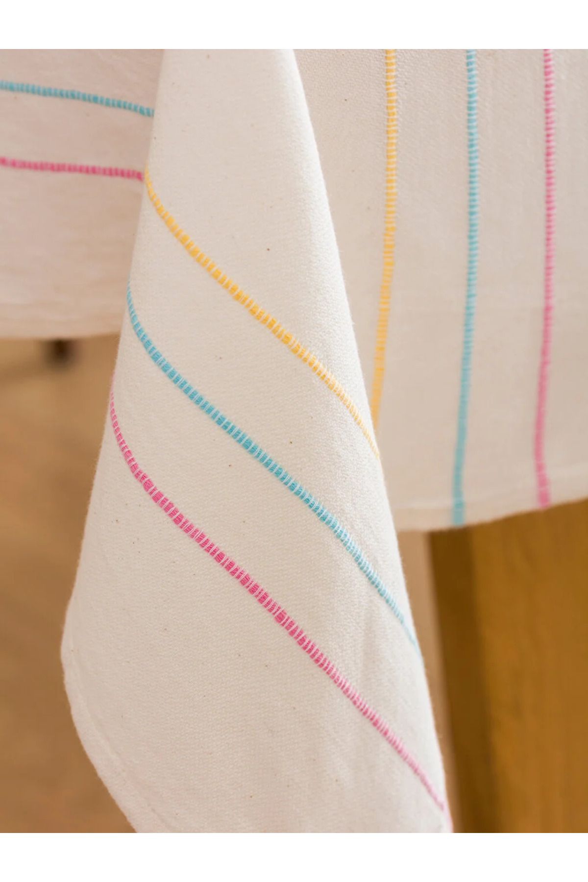 LC Waikiki-LCW HOME Line Patterned Tablecloth 150x200 Cm 3