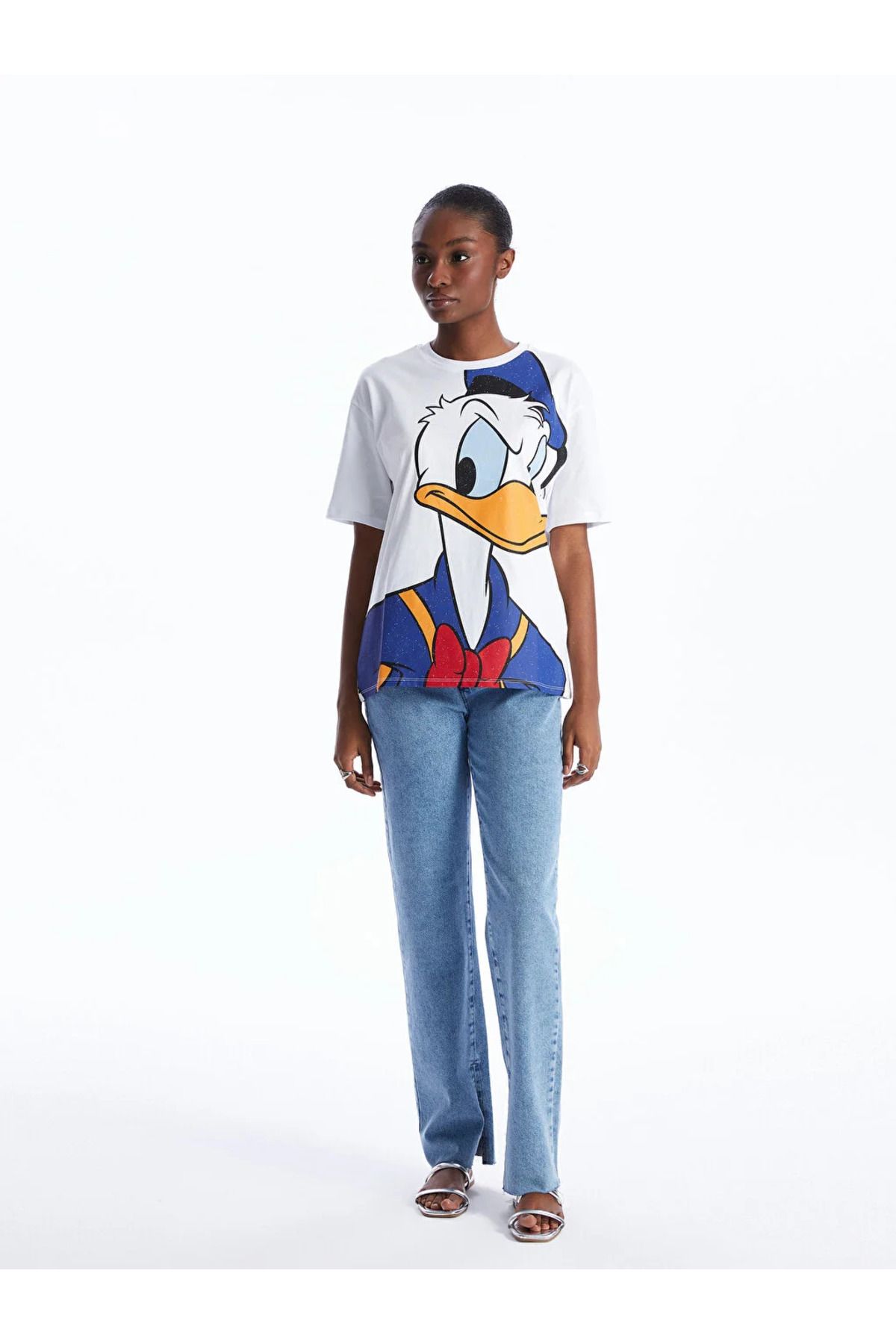 LC Waikiki-LCW Vision Rundhals-T-Shirt mit Donald Duck-Aufdruck, kurzärmelig, Übergröße für Damen 2