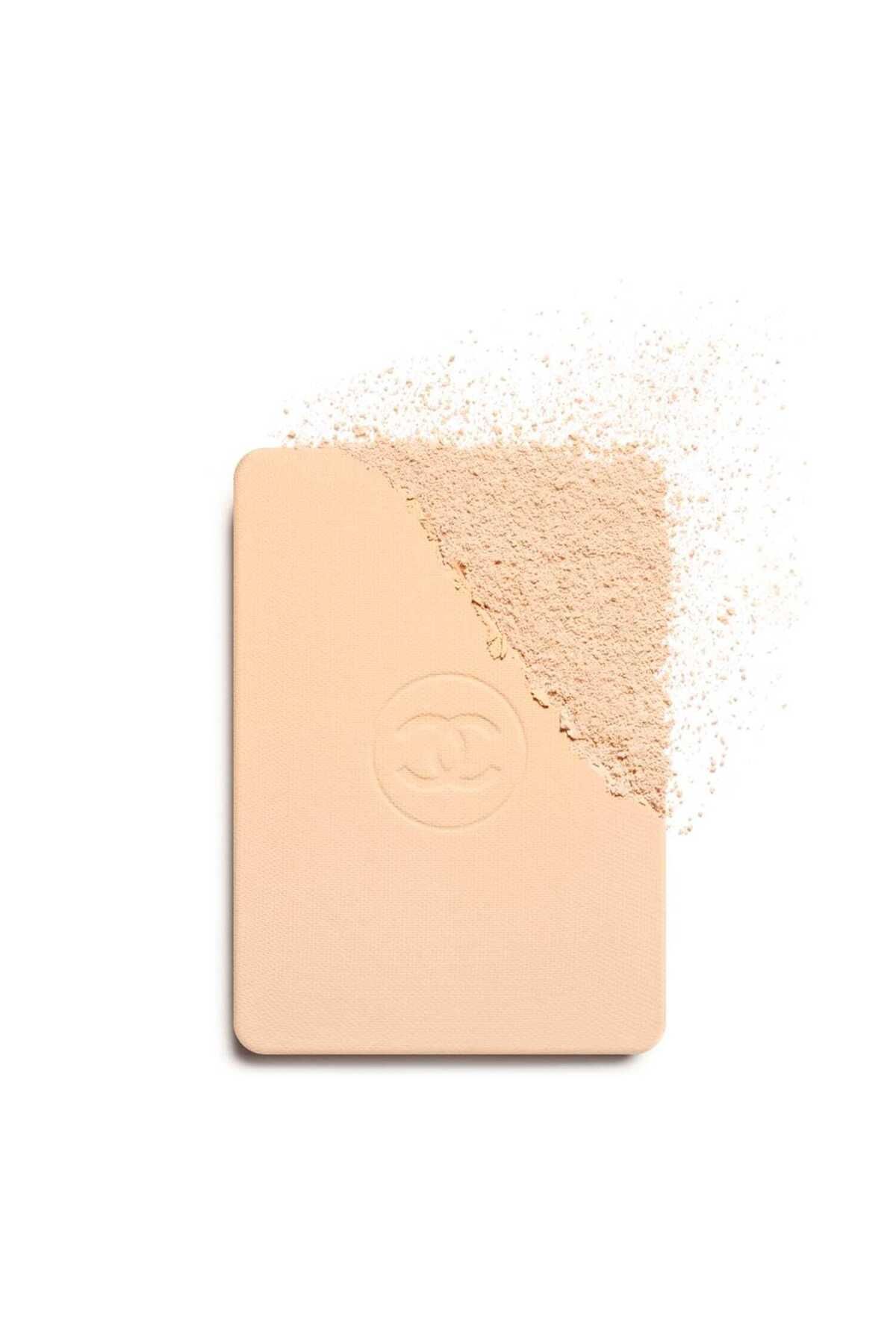 Chanel-ULTRA LE TEINT Glossy Matte Surface Compact Foundation 2