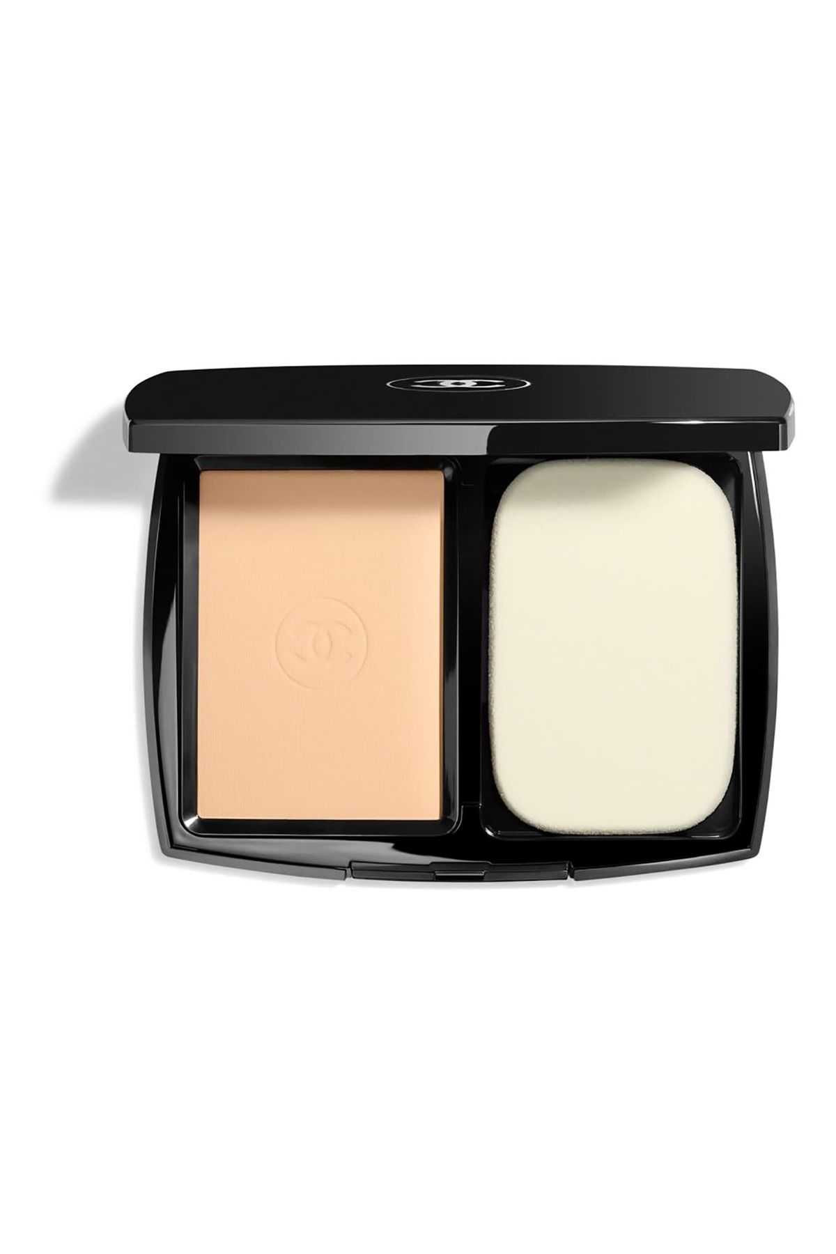 Chanel-ULTRA LE TEINT Glossy Matte Surface Compact Foundation 1