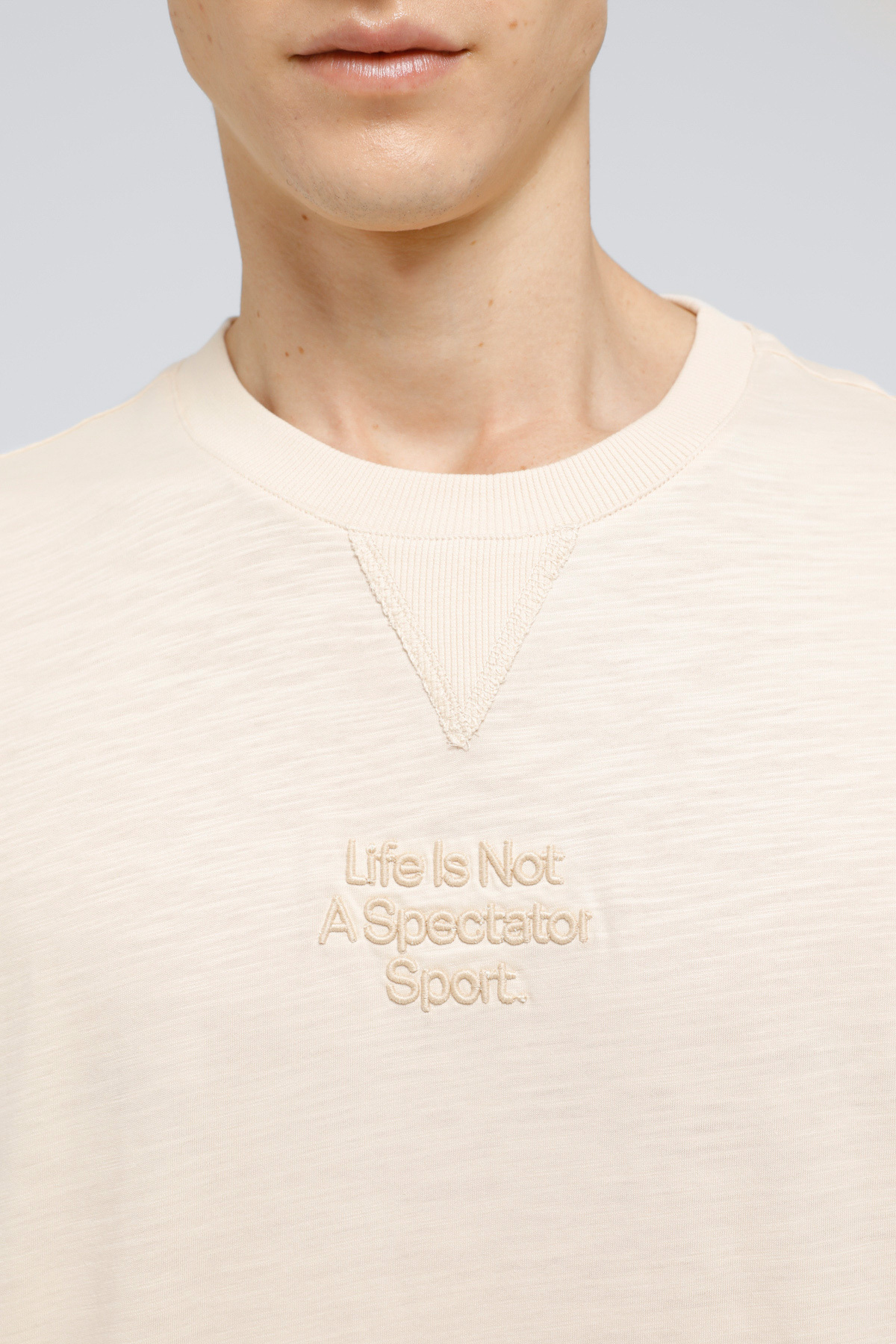 تیشرت مردانه بژ ریباک | VALE TEE اورجینال - تصویر 4