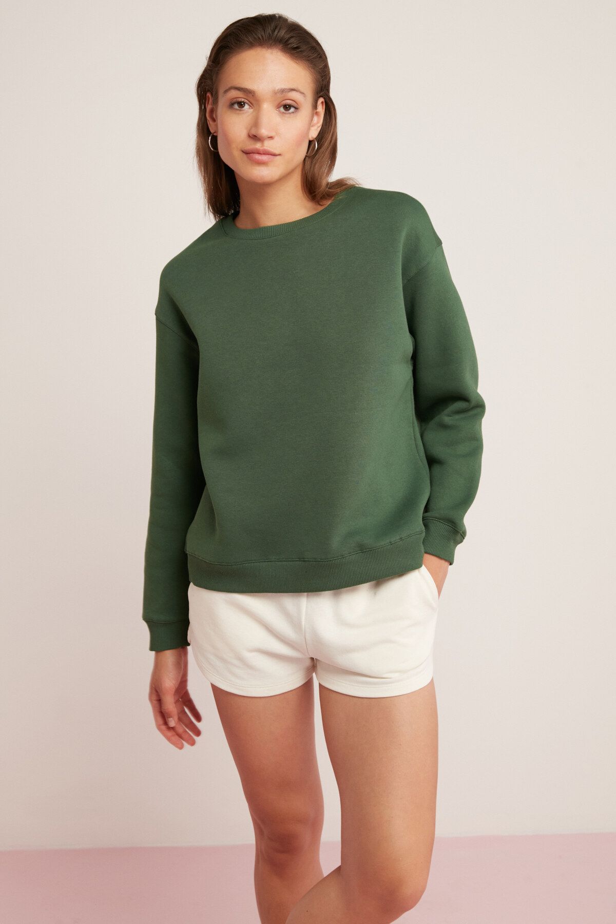 vaneltina femme polar trois cotons tiges organiques oversize vélo basic sweat short vert