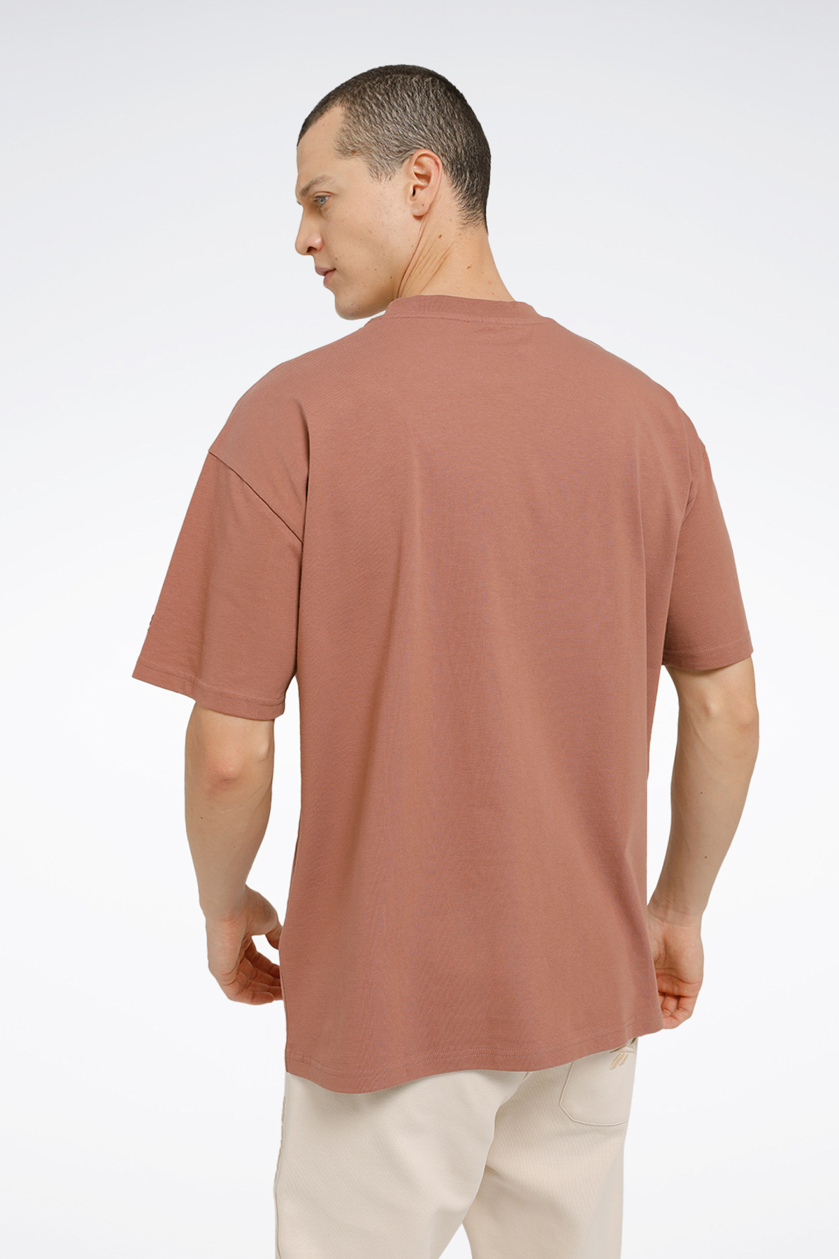 تیشرت مردانه قهوه ای ریباک | TYCD762C2D0311F5D2 اورجینال - تصویر 2