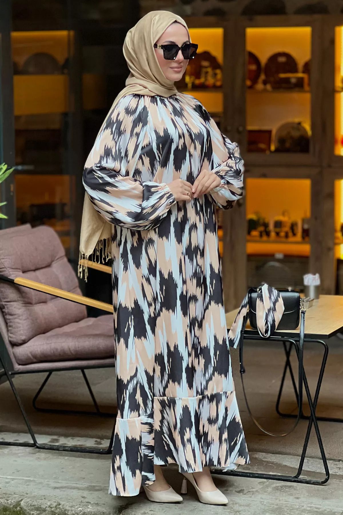 julude-Rochie elegantă drapată cu curea cu model bej 2