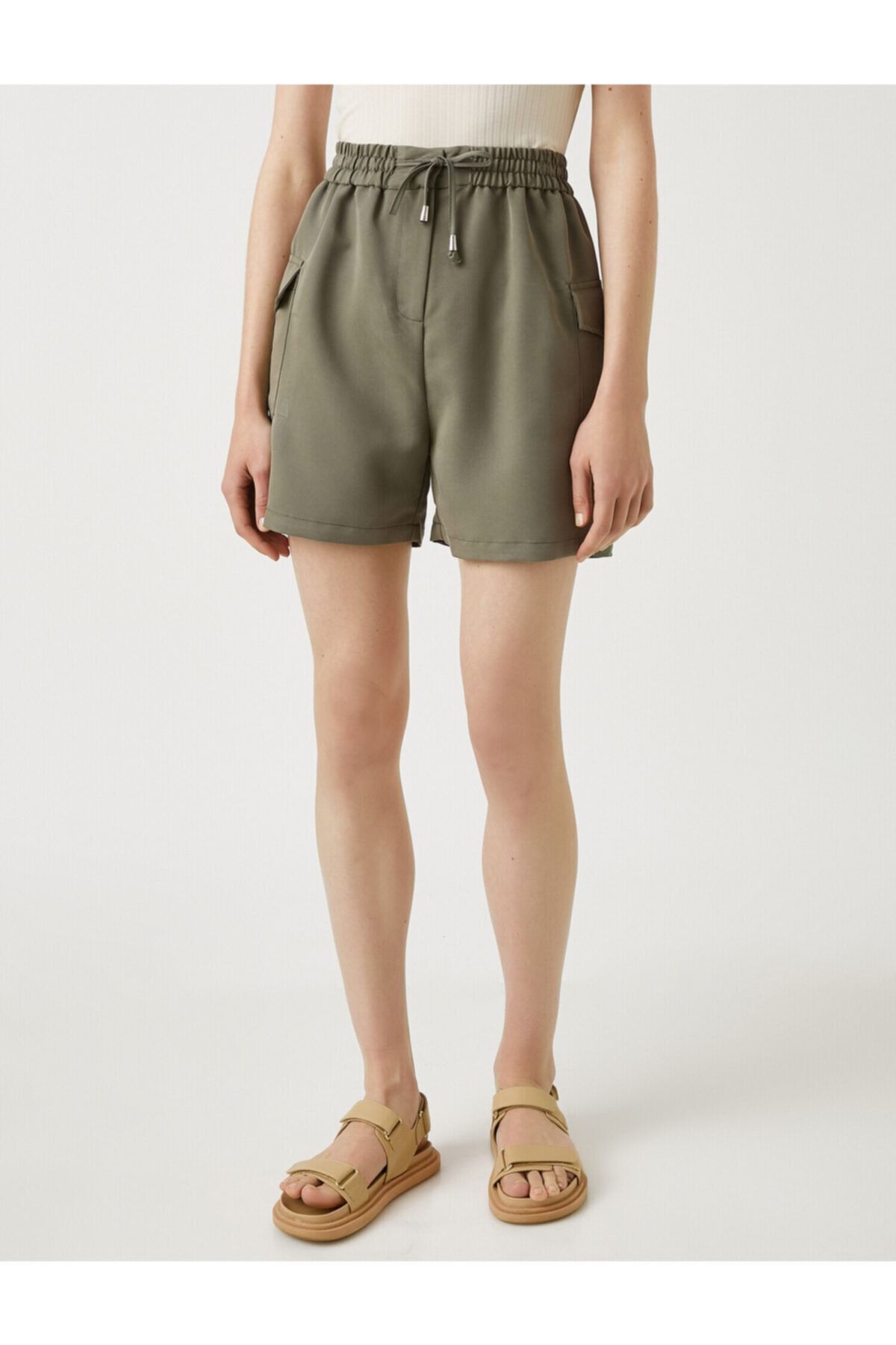 Koton Shorts Khaki Hoher Bund Fast ausverkauft