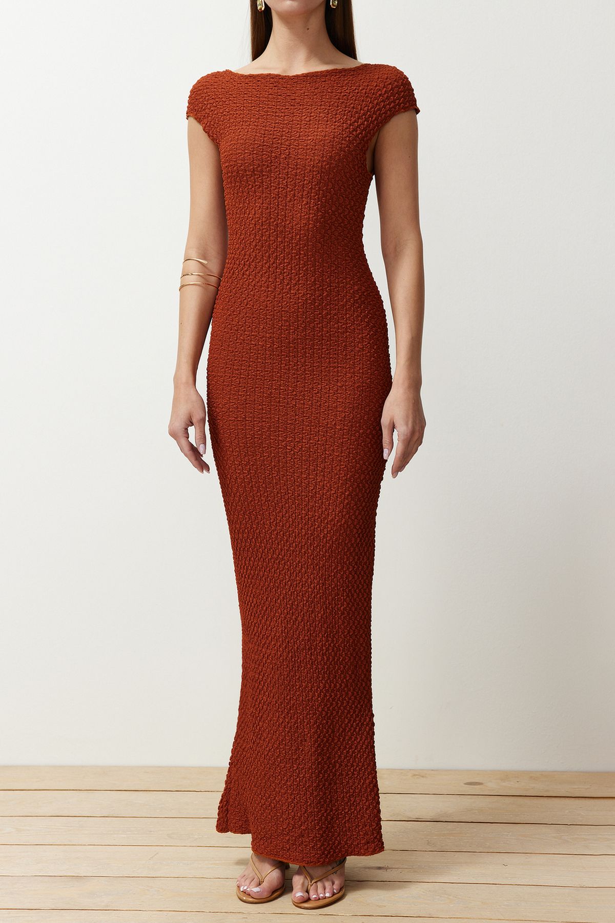 Trendyol Collection-Țesătură cu țesătură din gresie, cu mânecă lunară, elastică, tricotată, rochie midi creion TWOSS24EL00103 5