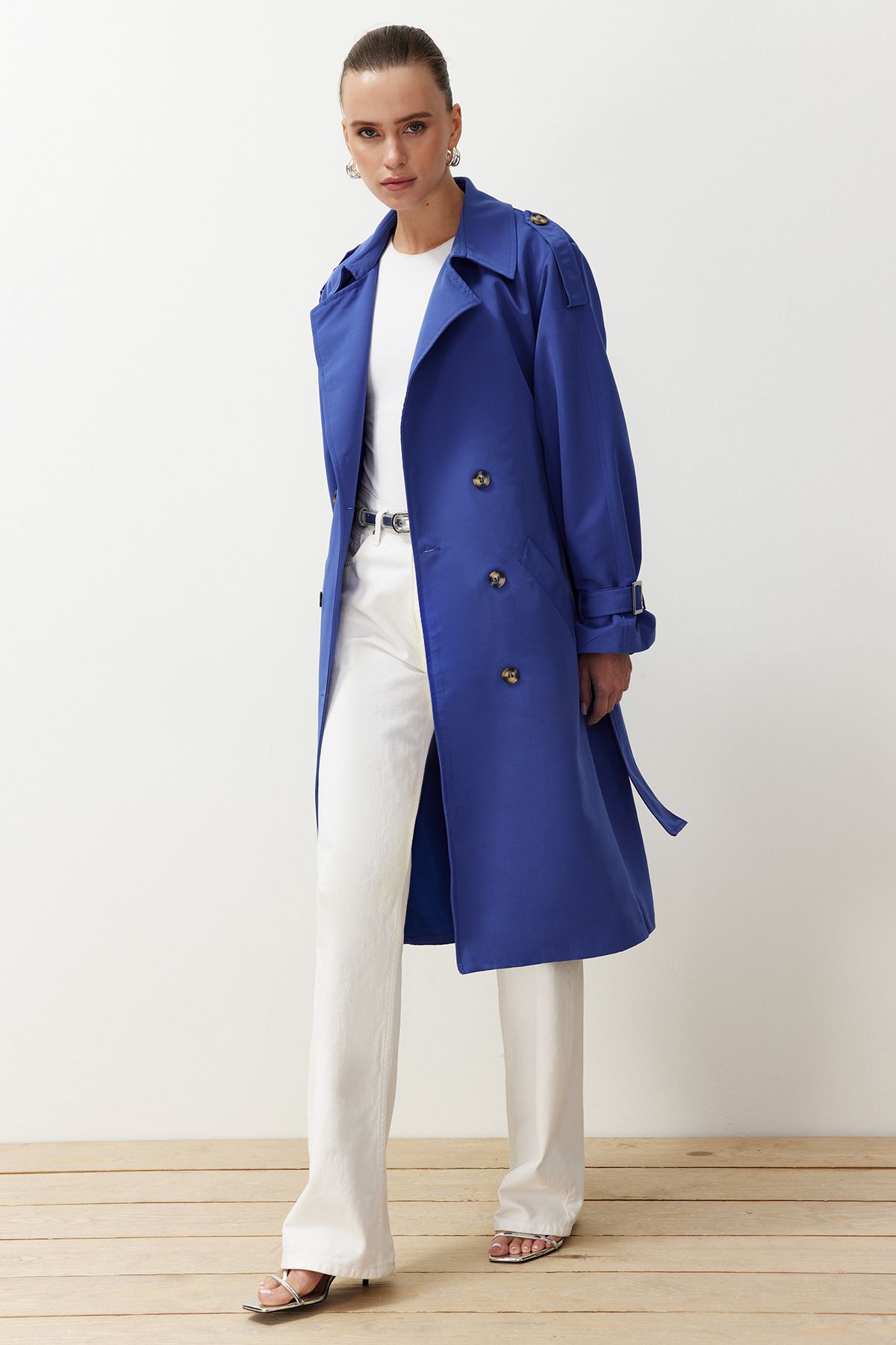 Trendyol Collection-Saks Oversize Wide Cut Belted Water Repellent Long Trench Coat TWOSS21TR0005 2