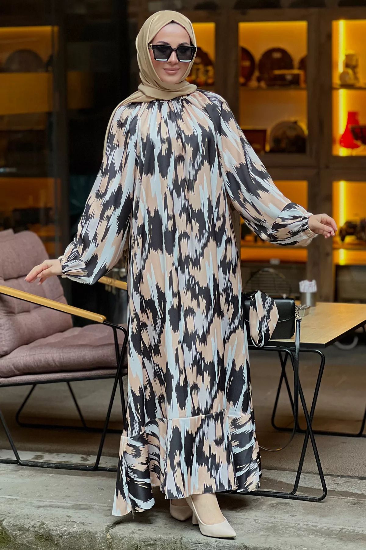 julude-Rochie elegantă drapată cu curea cu model bej 1