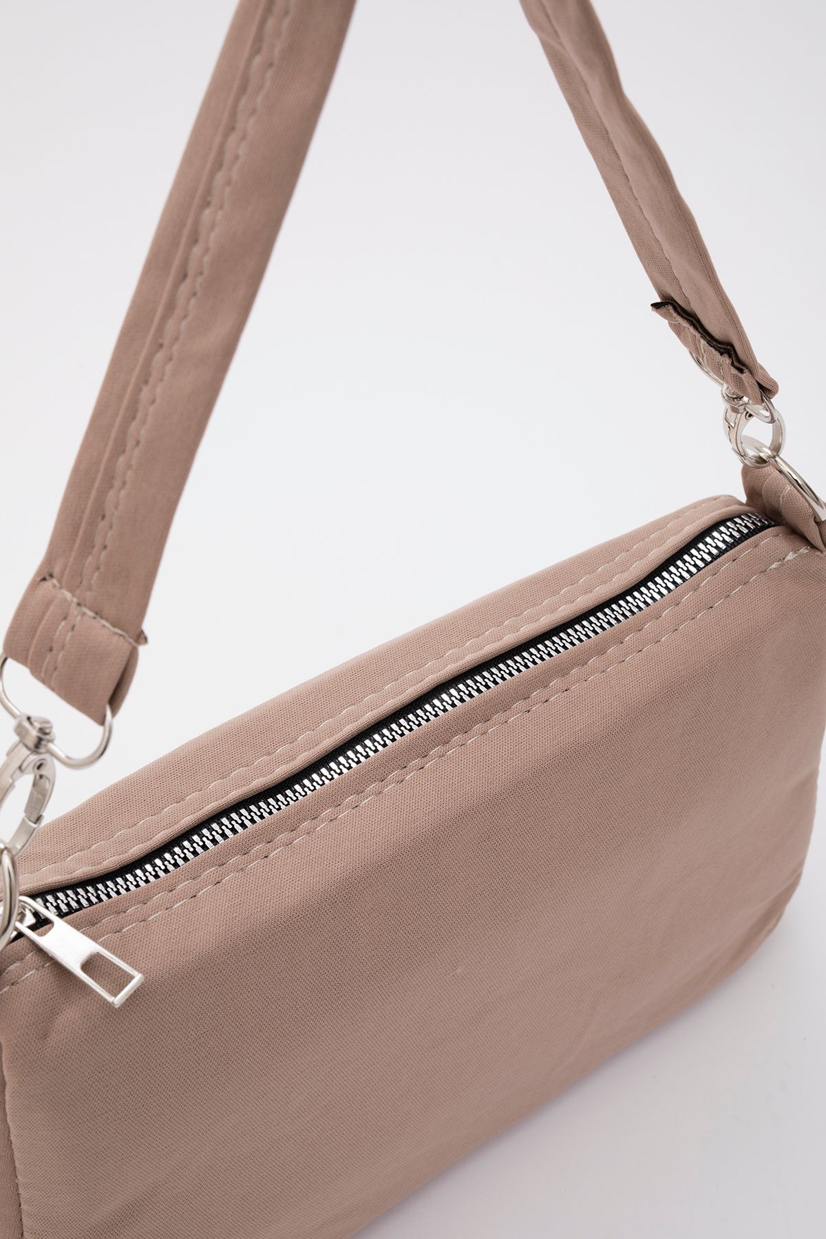 SHAKA-Mink U16 Daily Sports Canvas Fabric Baguette Women's Hand and Shoulder Bag L:23 E:16 W:7 4