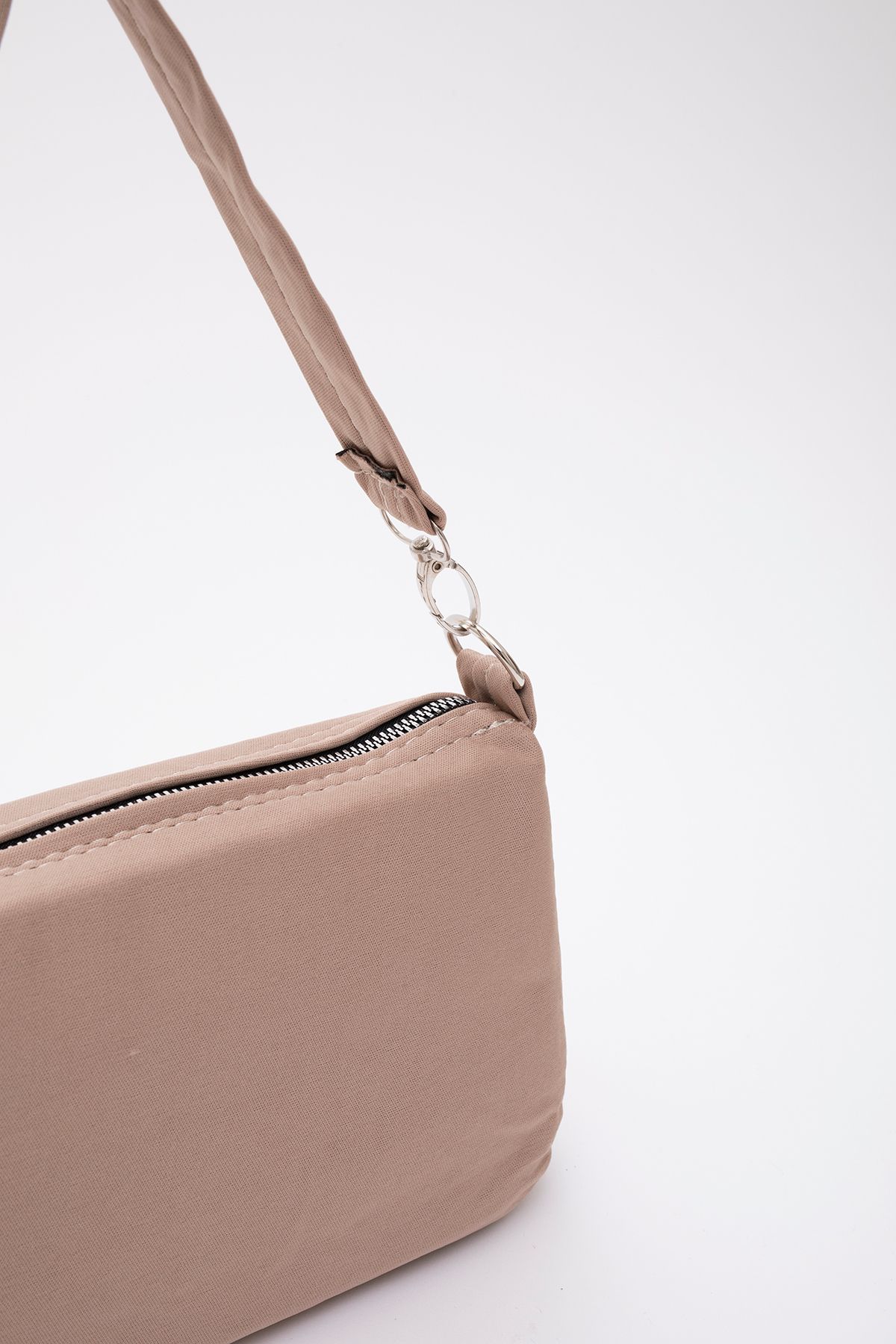 SHAKA-Mink U16 Daily Sports Canvas Fabric Baguette Women's Hand and Shoulder Bag L:23 E:16 W:7 5