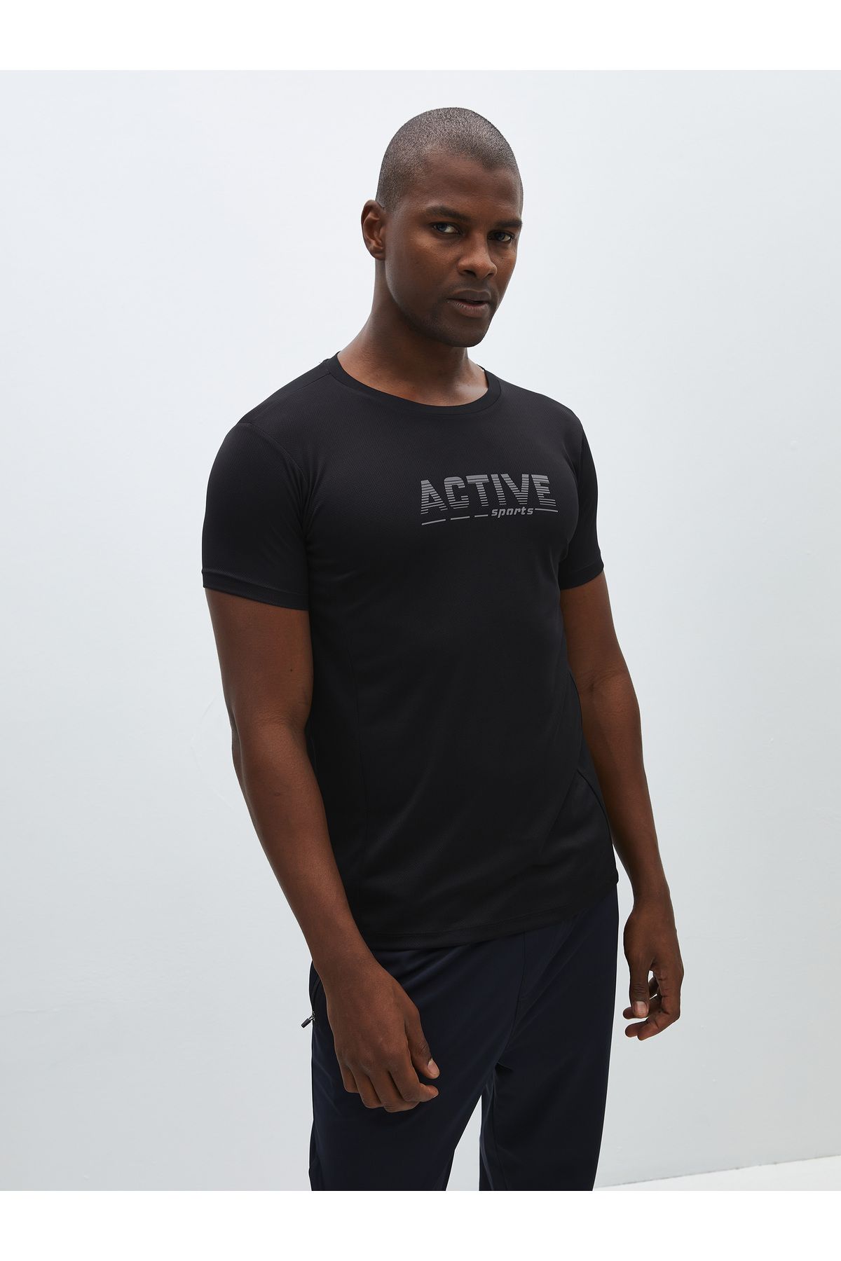 LC Waikiki Sport-t-shirt – Rundhalsausschnitt, Kurze Ärmel für Jungen - M