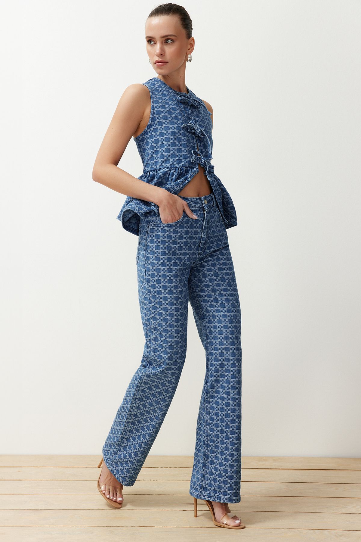 Trendyol Collection-Tmavě modrý potisk High Waist Wide Leg Jeans Twoss24Je00278 4
