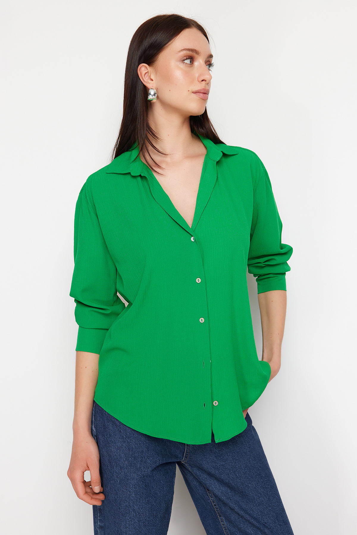 Trendyolmilla  Yeşil Basic Oversize Geniş Kalıp Dokuma Gömlek TWOAW24GO00207 - Görsel 2