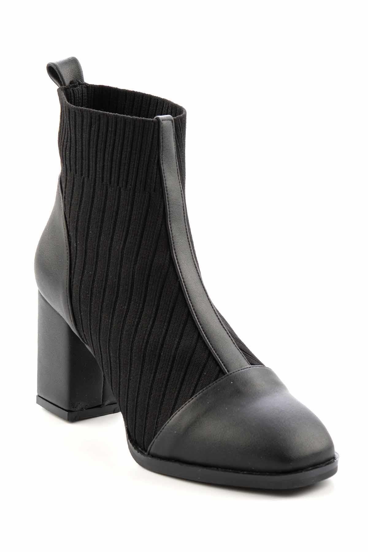 Bambi-Czarne damskie buty i botki K02687022209 3