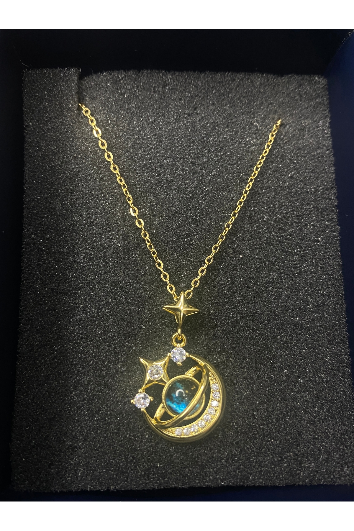 Çelik Gezegen Kolye